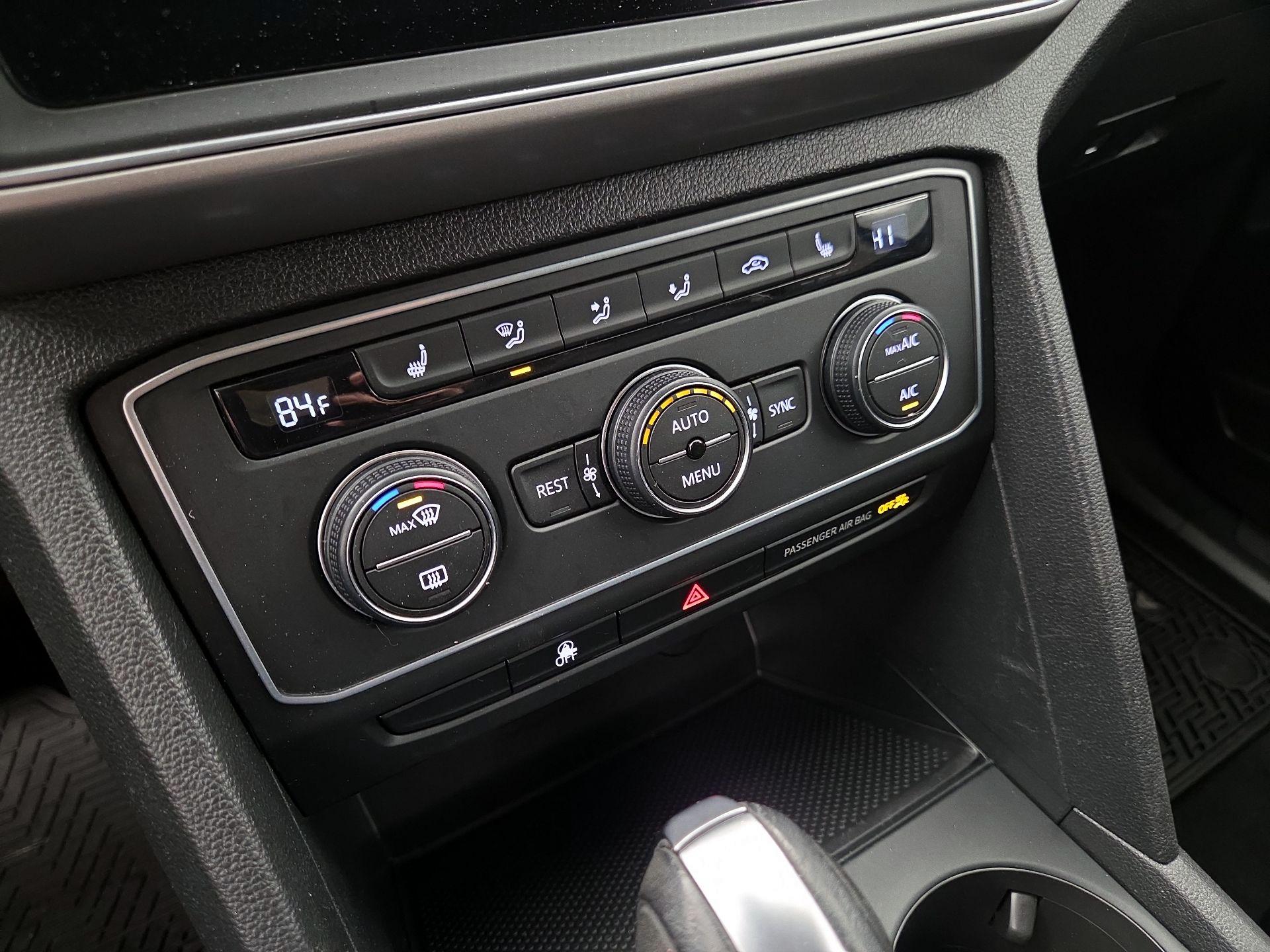 Thumbnail: 2019 Volkswagen Atlas - 16