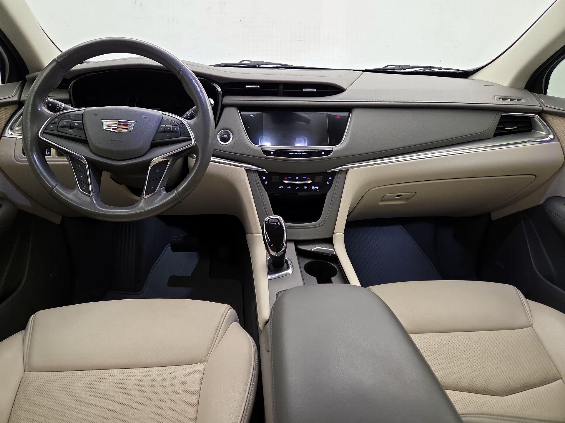 Thumbnail: 2019 Cadillac XT5 - 9