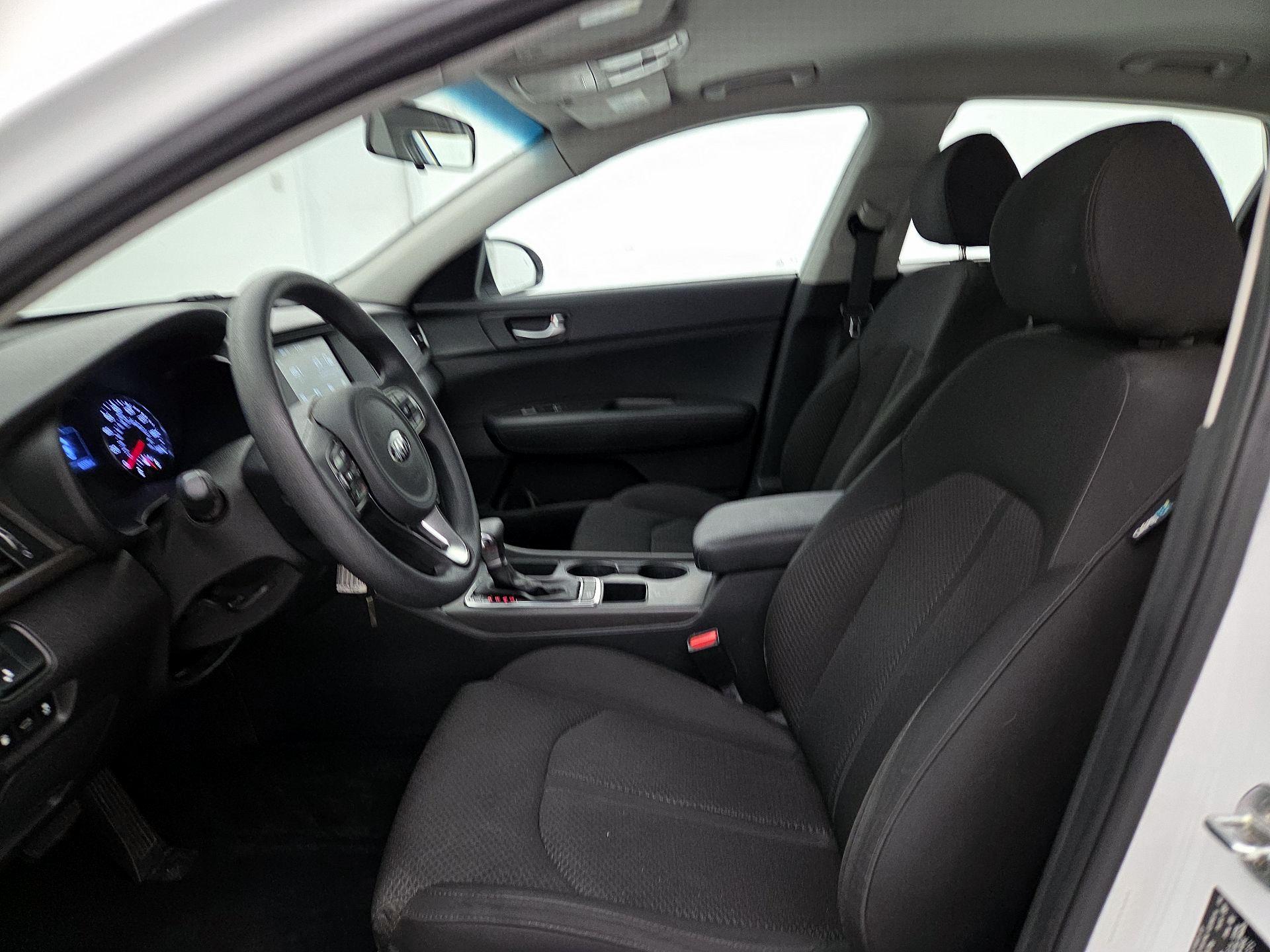 Thumbnail: 2018 Kia Optima - 11