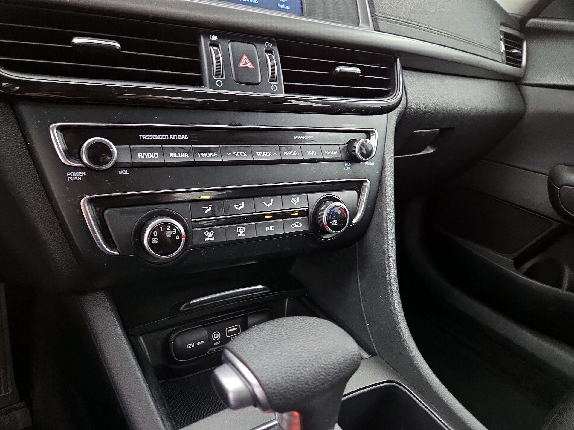 Thumbnail: 2018 Kia Optima - 16