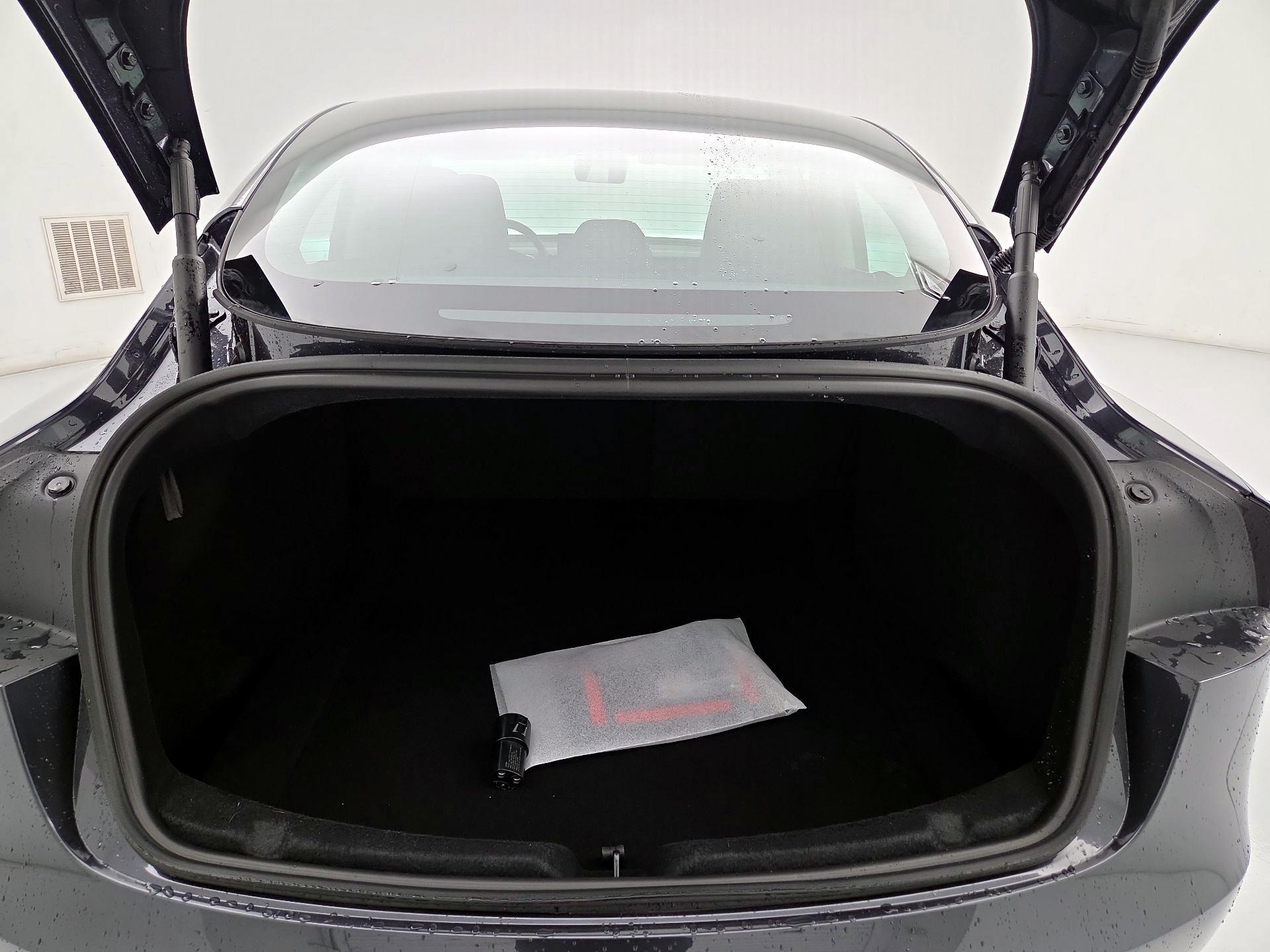 Thumbnail: 2025 Tesla Model 3 - 19