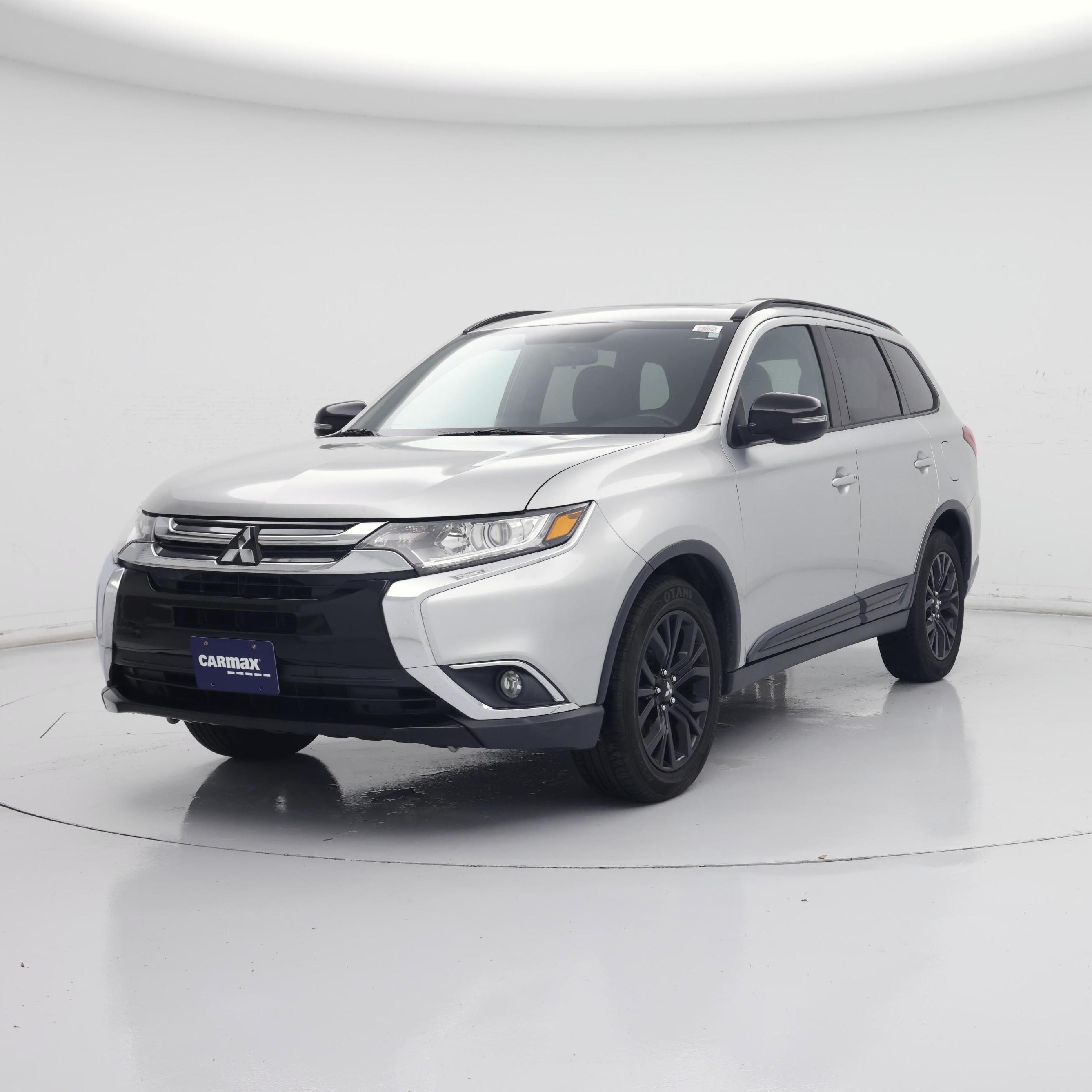 Thumbnail: 2018 Mitsubishi Outlander - 4