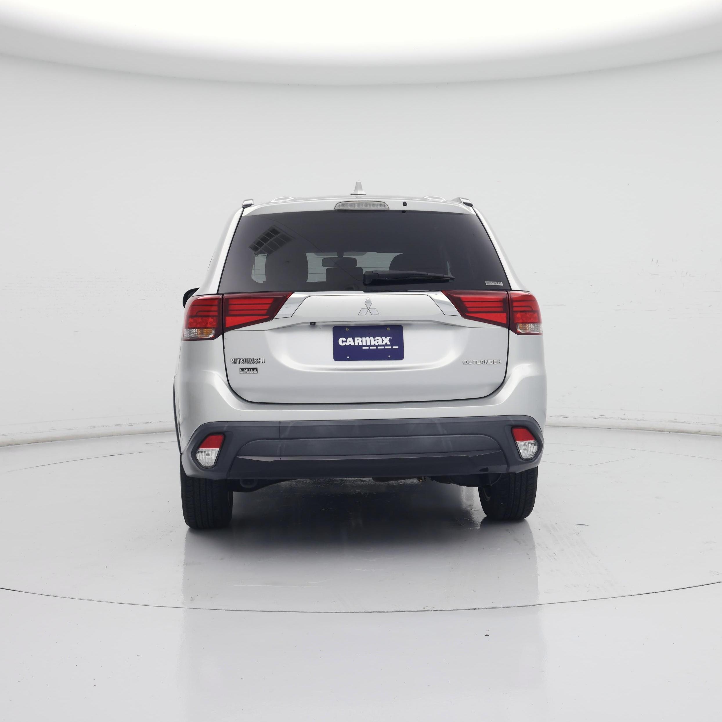 Thumbnail: 2018 Mitsubishi Outlander - 6