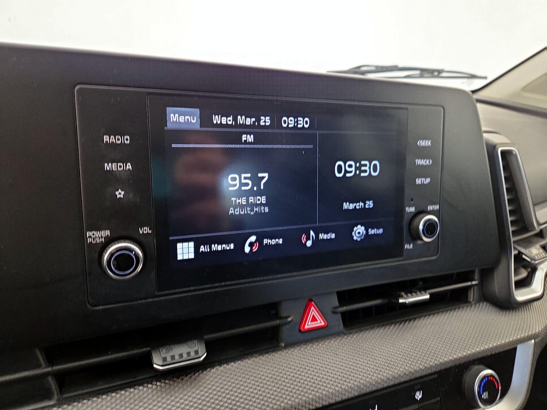 Thumbnail: 2023 Kia Sportage - 15