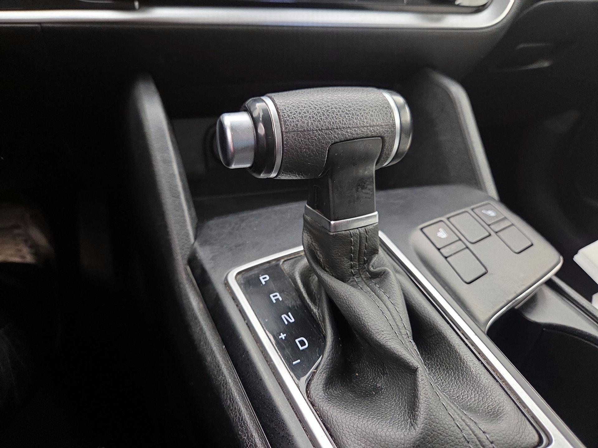 Thumbnail: 2023 Kia Sportage - 17