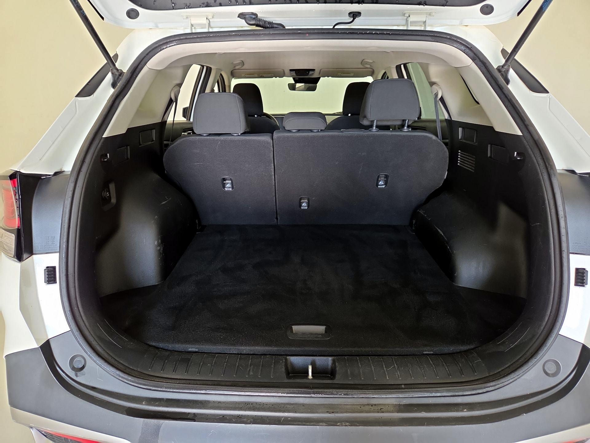 Thumbnail: 2023 Kia Sportage - 20