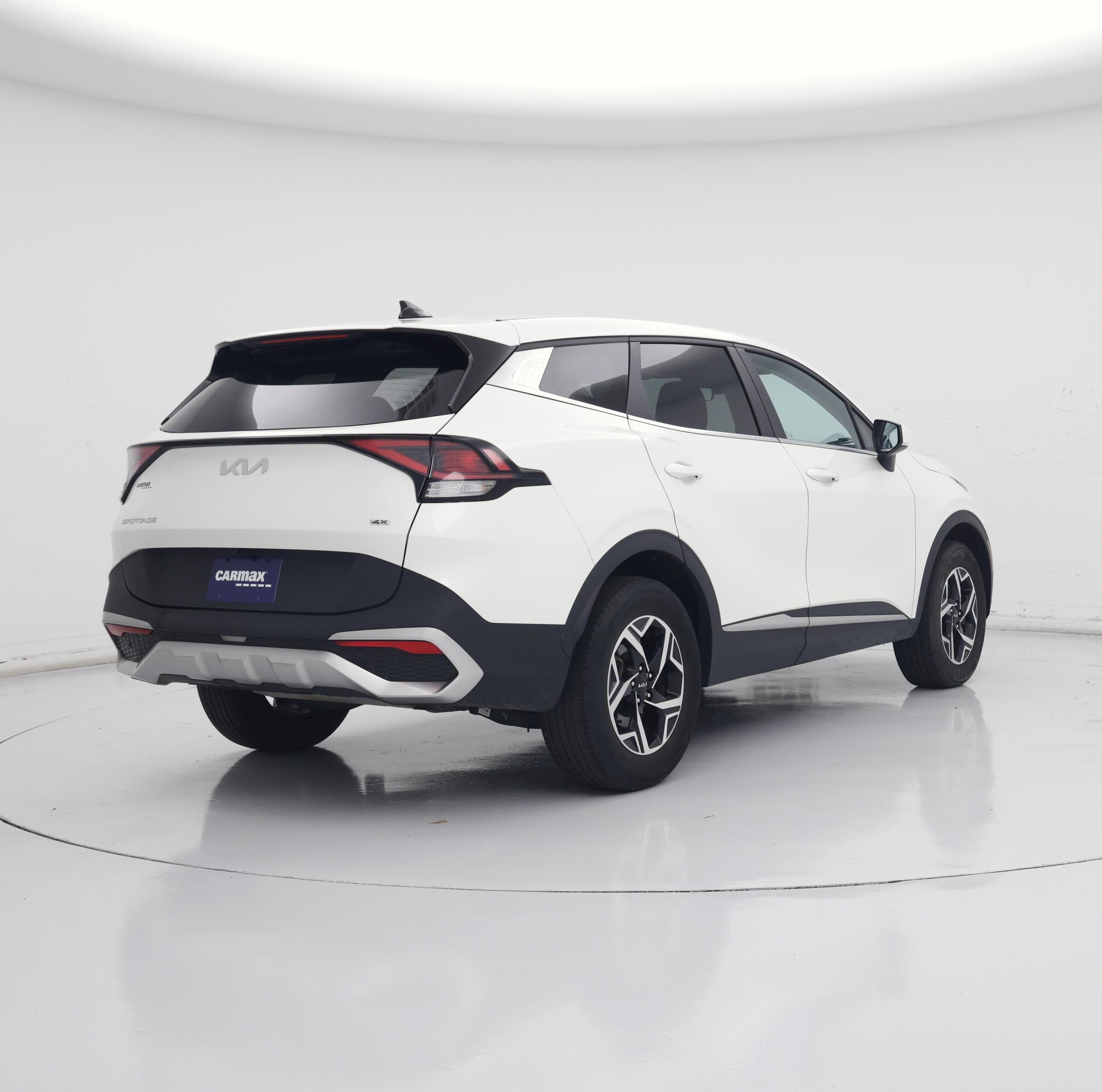 Thumbnail: 2023 Kia Sportage - 8