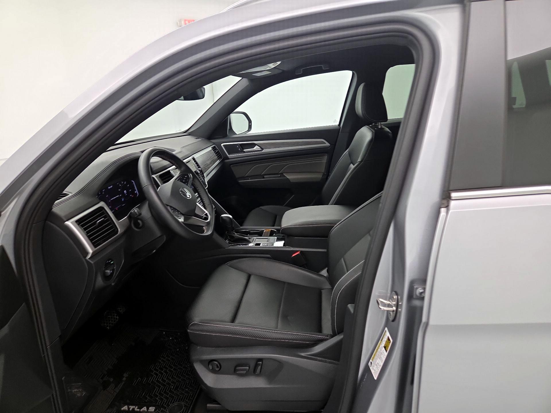 Thumbnail: 2023 Volkswagen Atlas - 11