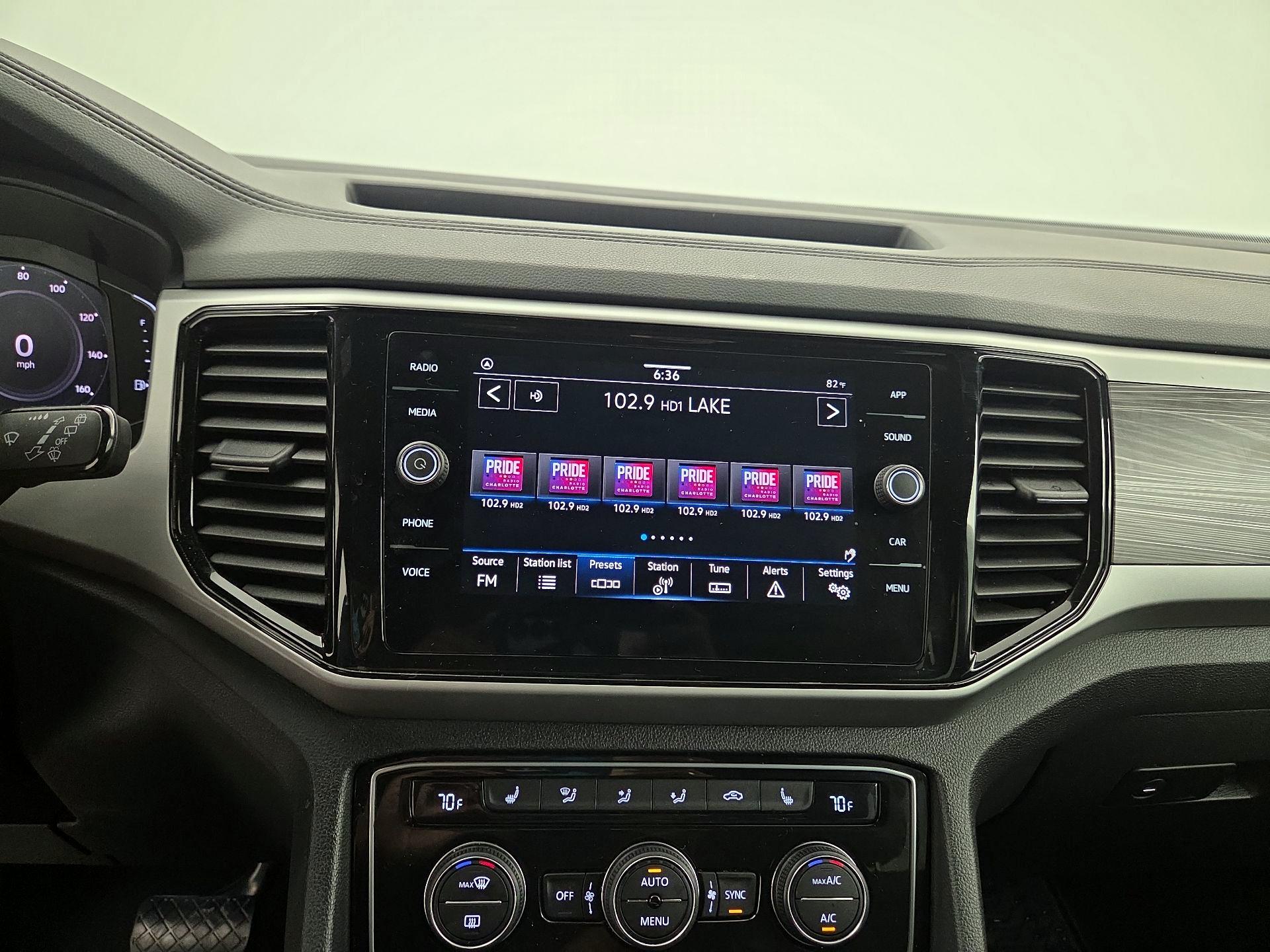 Thumbnail: 2023 Volkswagen Atlas - 15