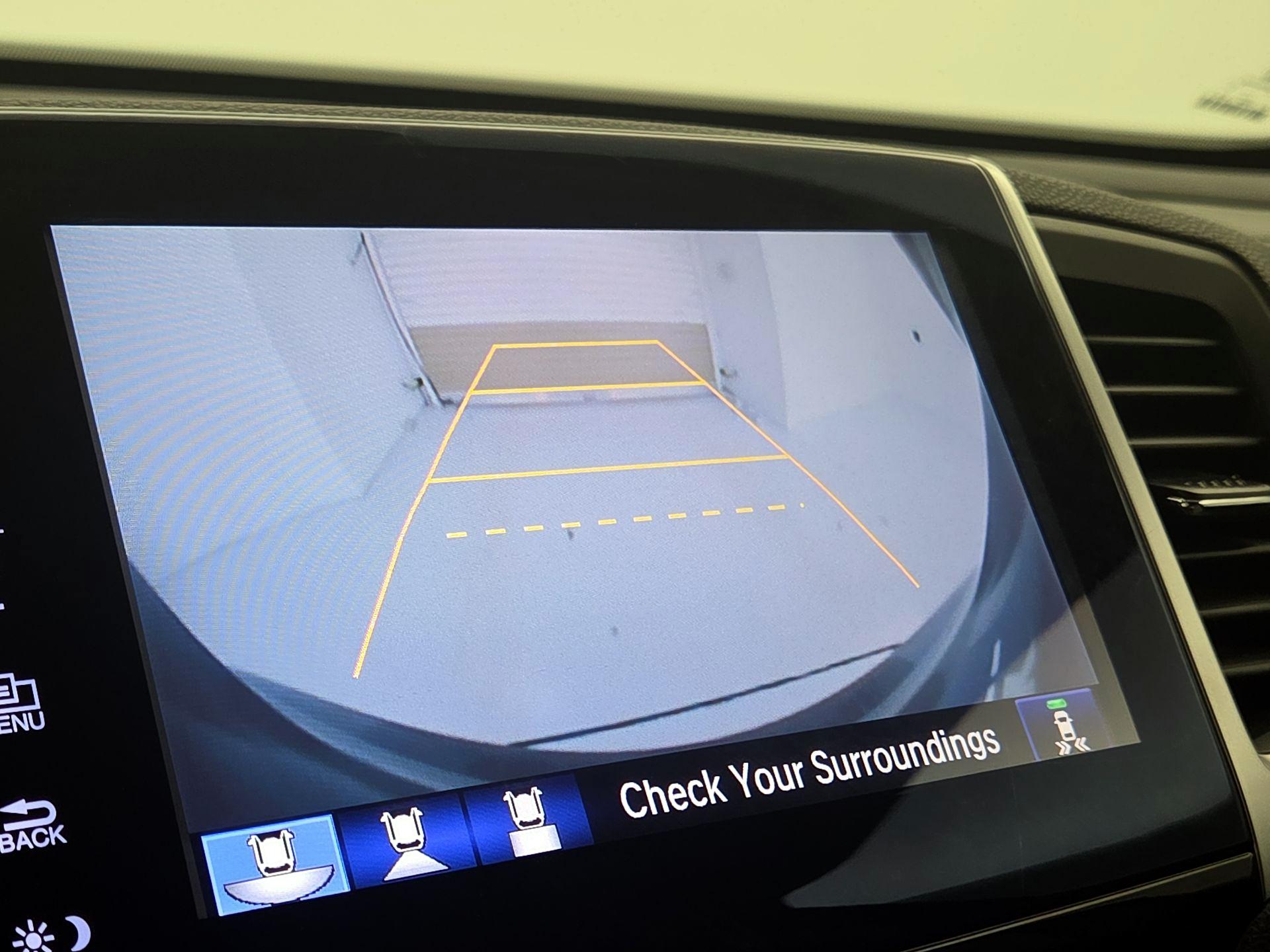 Thumbnail: 2016 Honda Pilot - 15