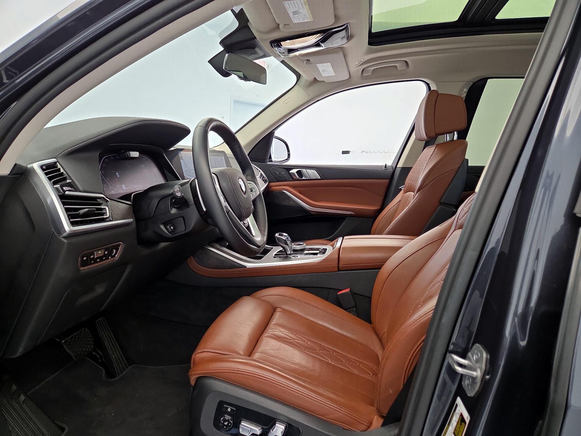 Thumbnail: 2022 BMW X7 - 11