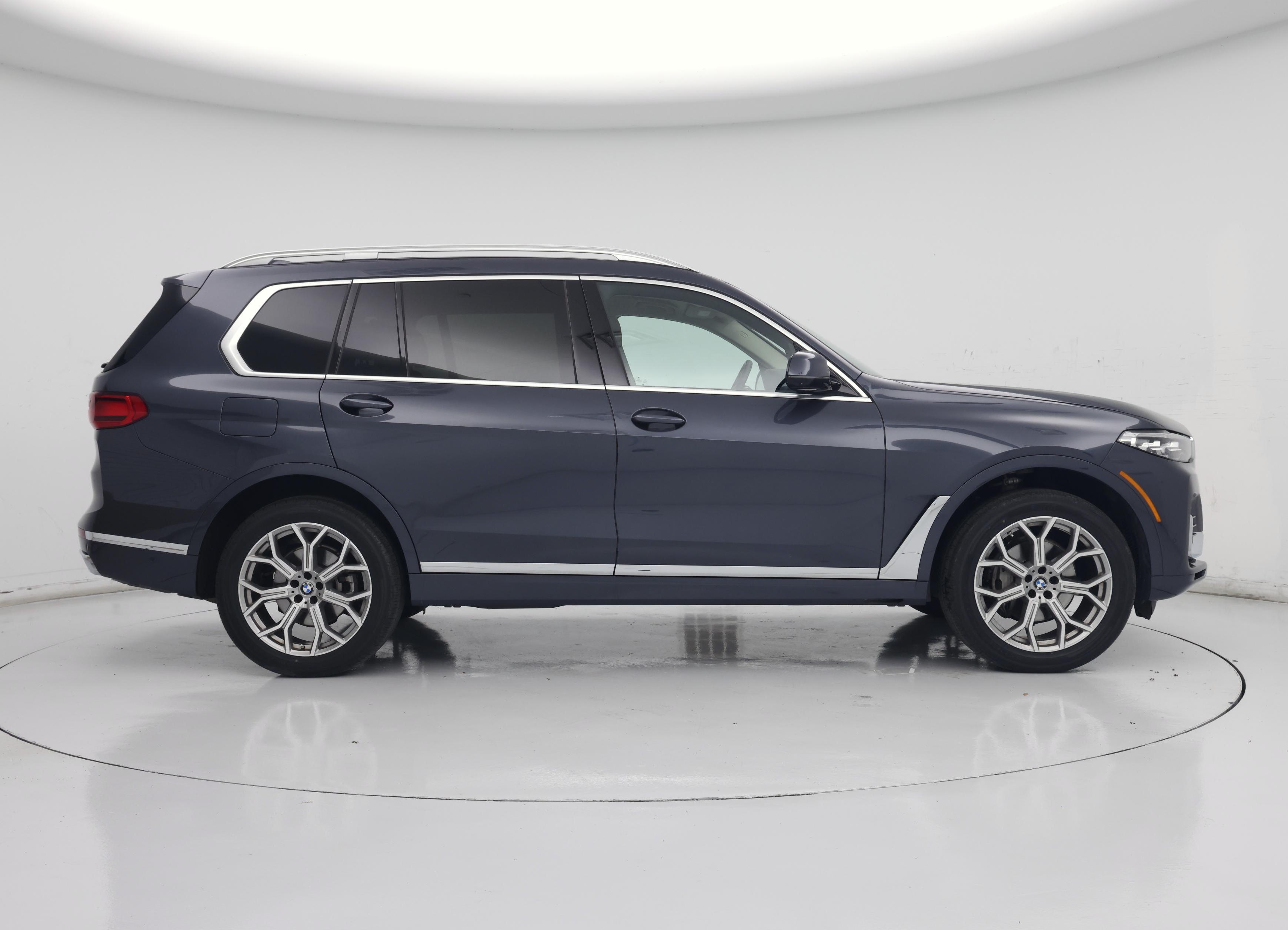 Thumbnail: 2022 BMW X7 - 7