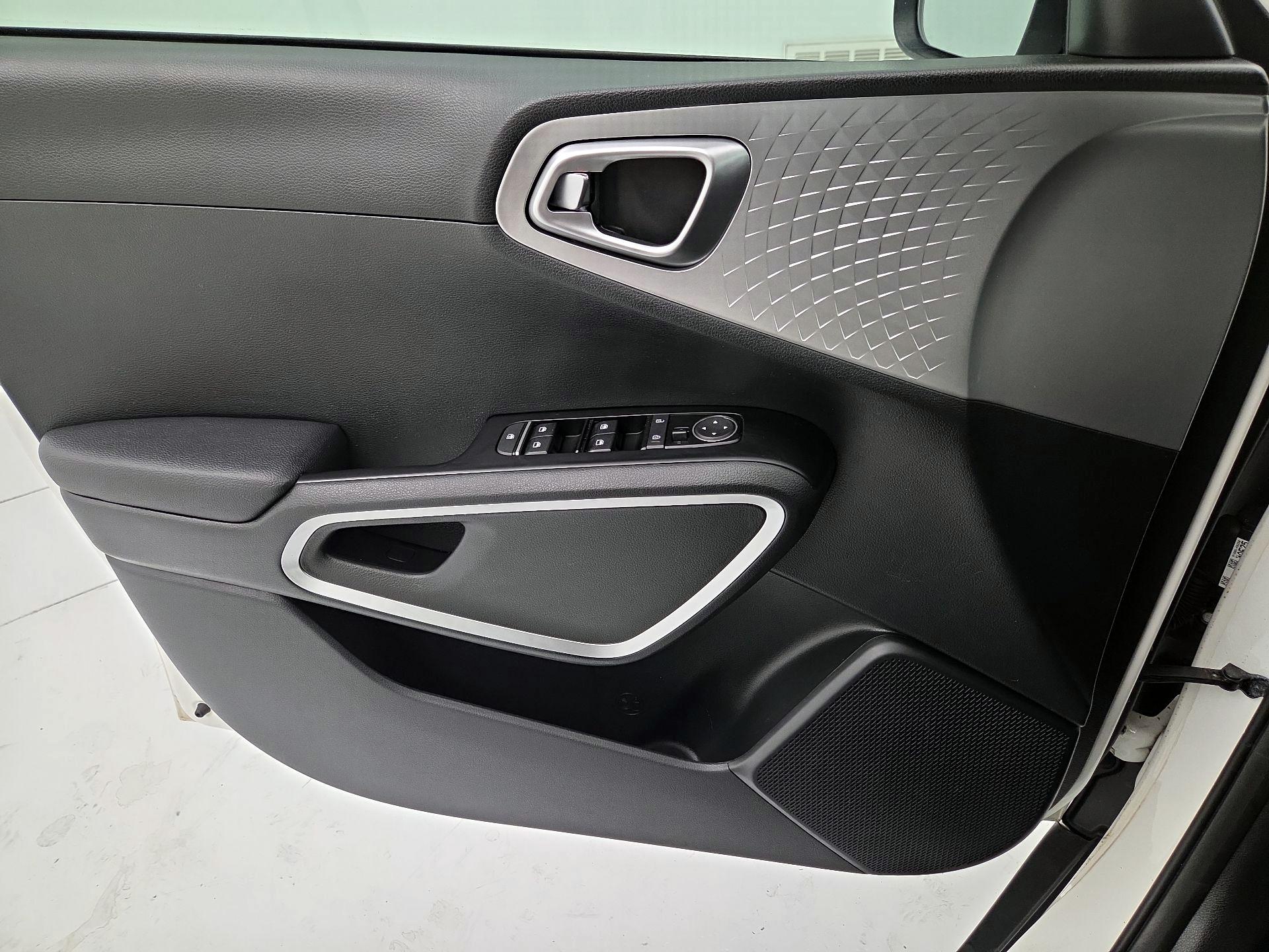 Thumbnail: 2023 Kia Soul - 12