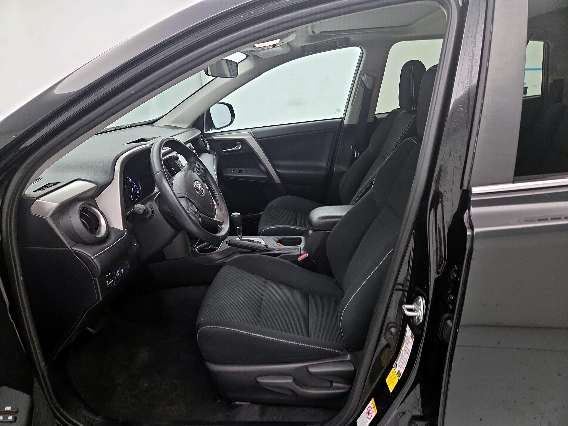 Thumbnail: 2017 Toyota RAV4 - 11