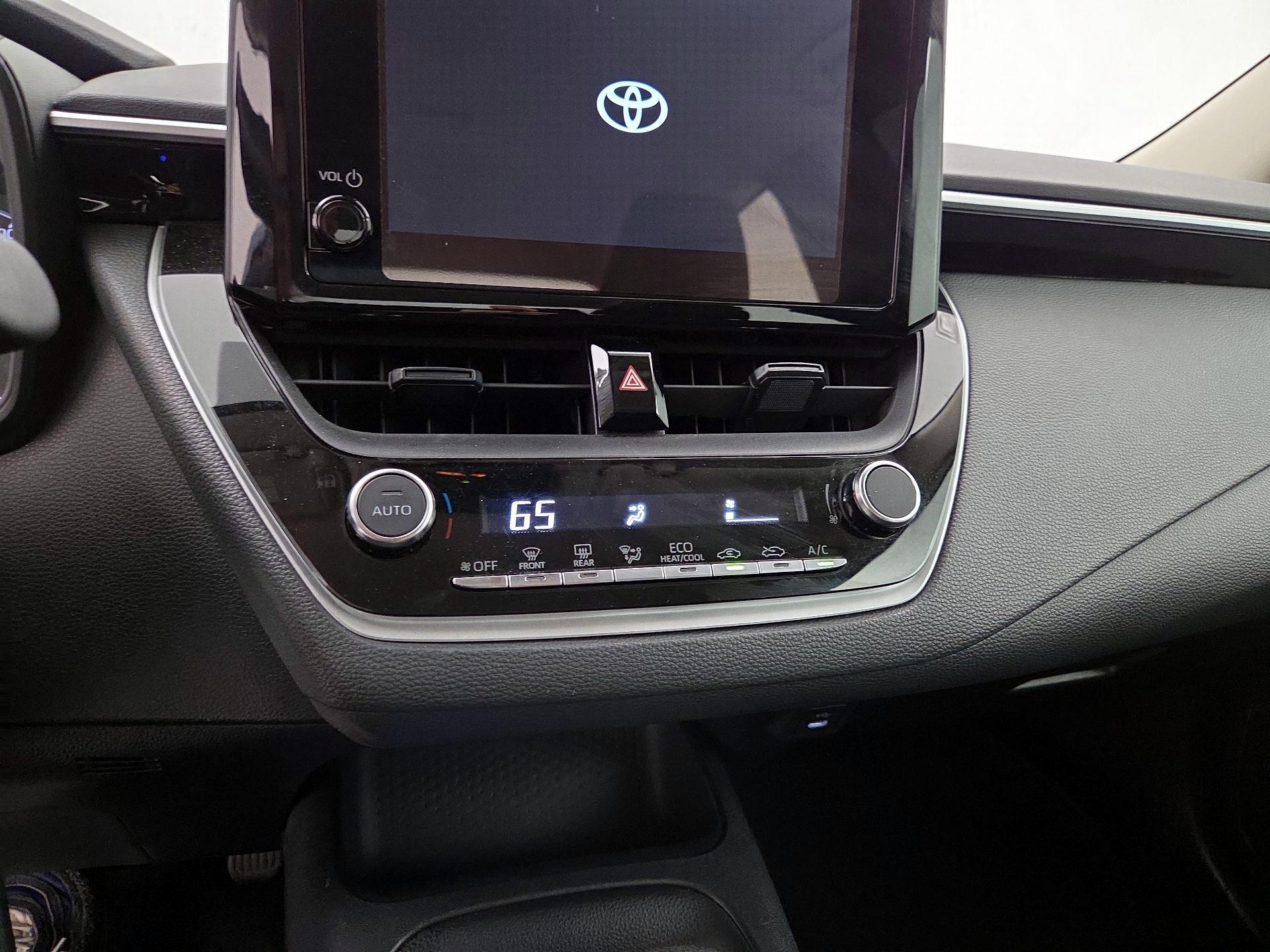 Thumbnail: 2023 Toyota Corolla - 16