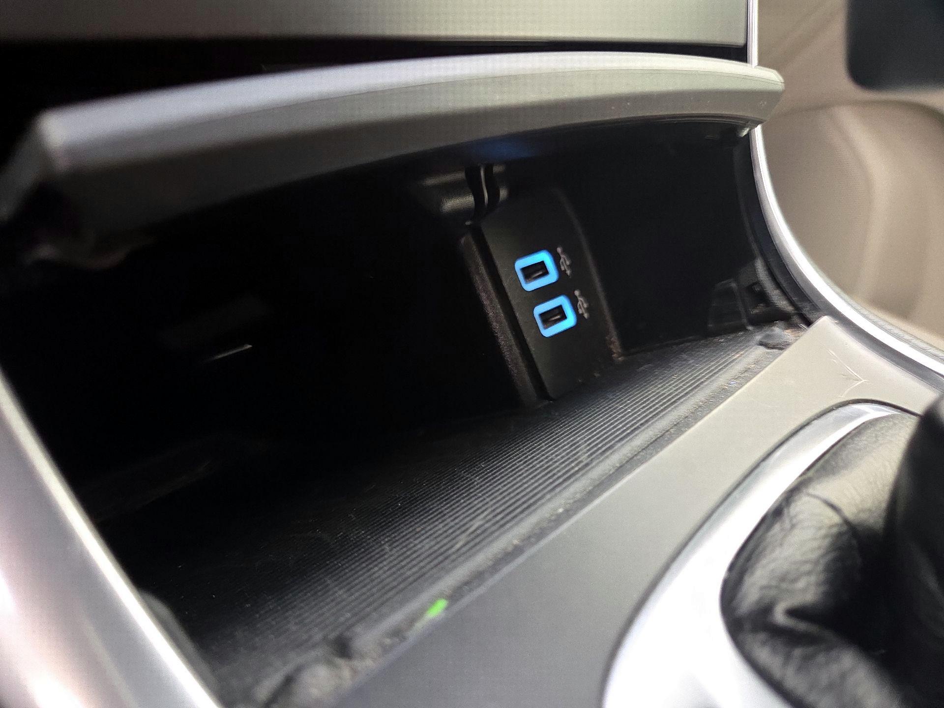 Thumbnail: 2018 Ford Edge - 18