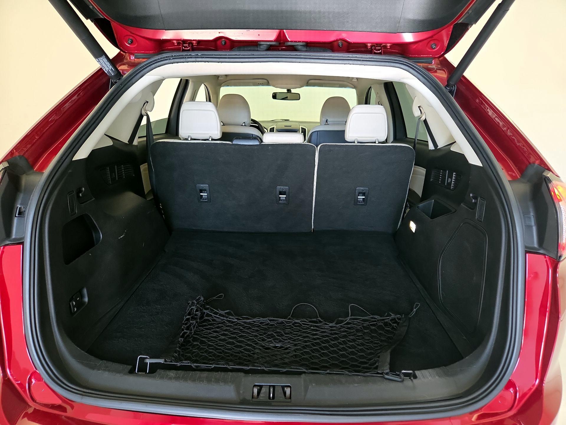 Thumbnail: 2018 Ford Edge - 20