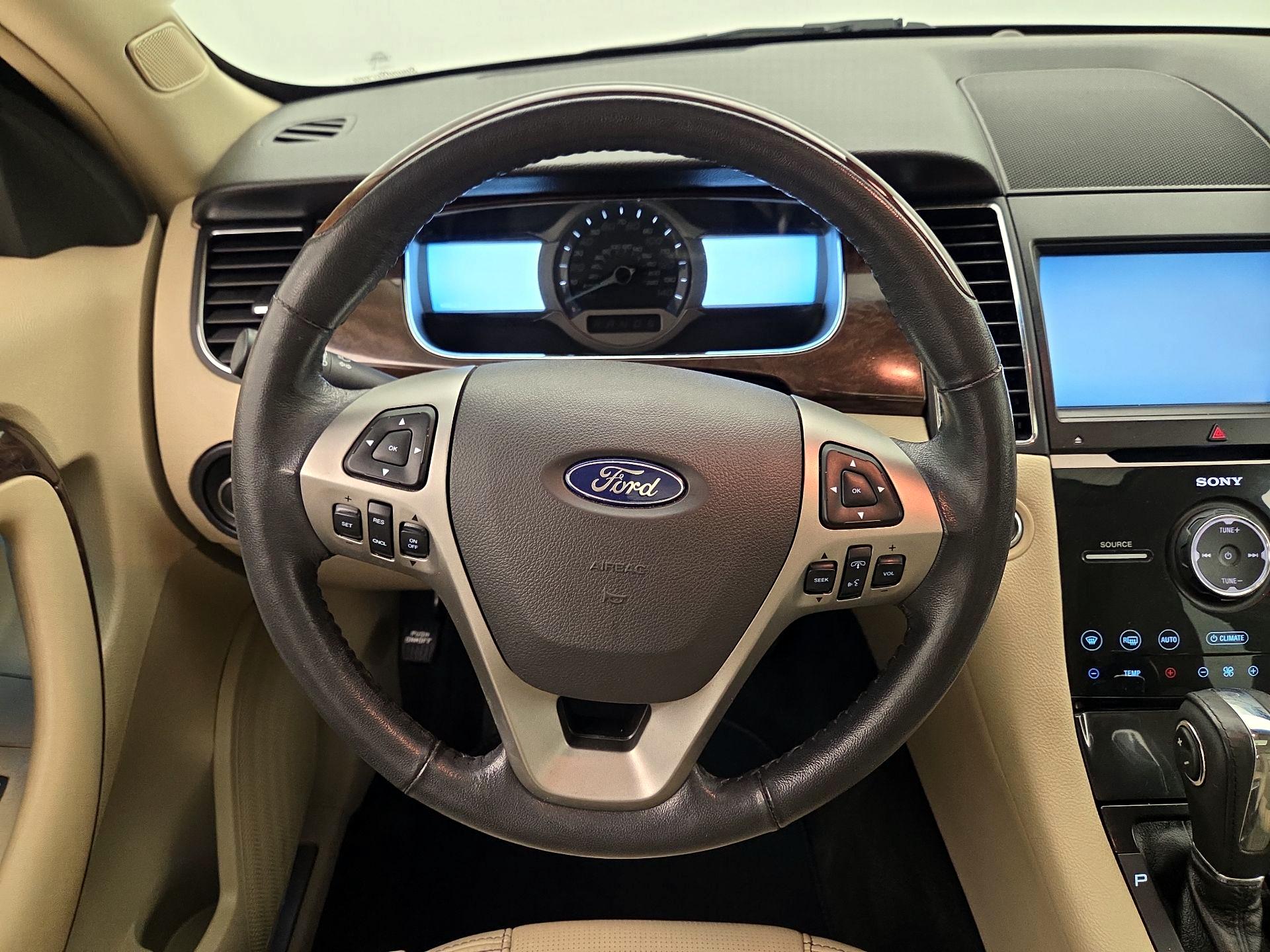 Thumbnail: 2014 Ford Taurus - 10
