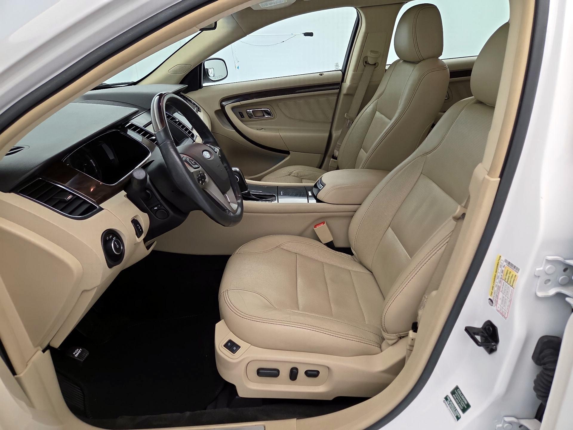 Thumbnail: 2014 Ford Taurus - 11