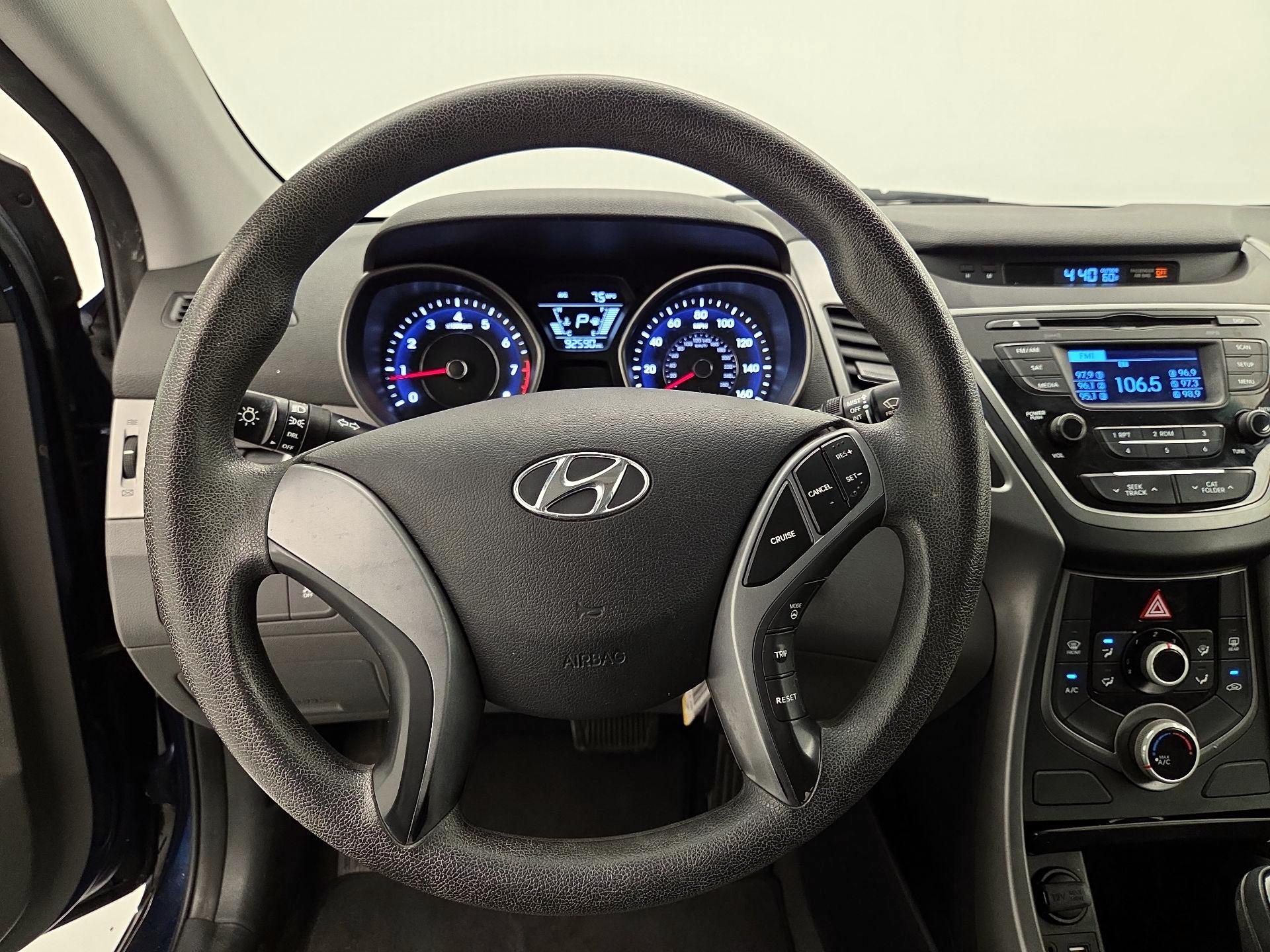 Thumbnail: 2015 Hyundai Elantra - 10