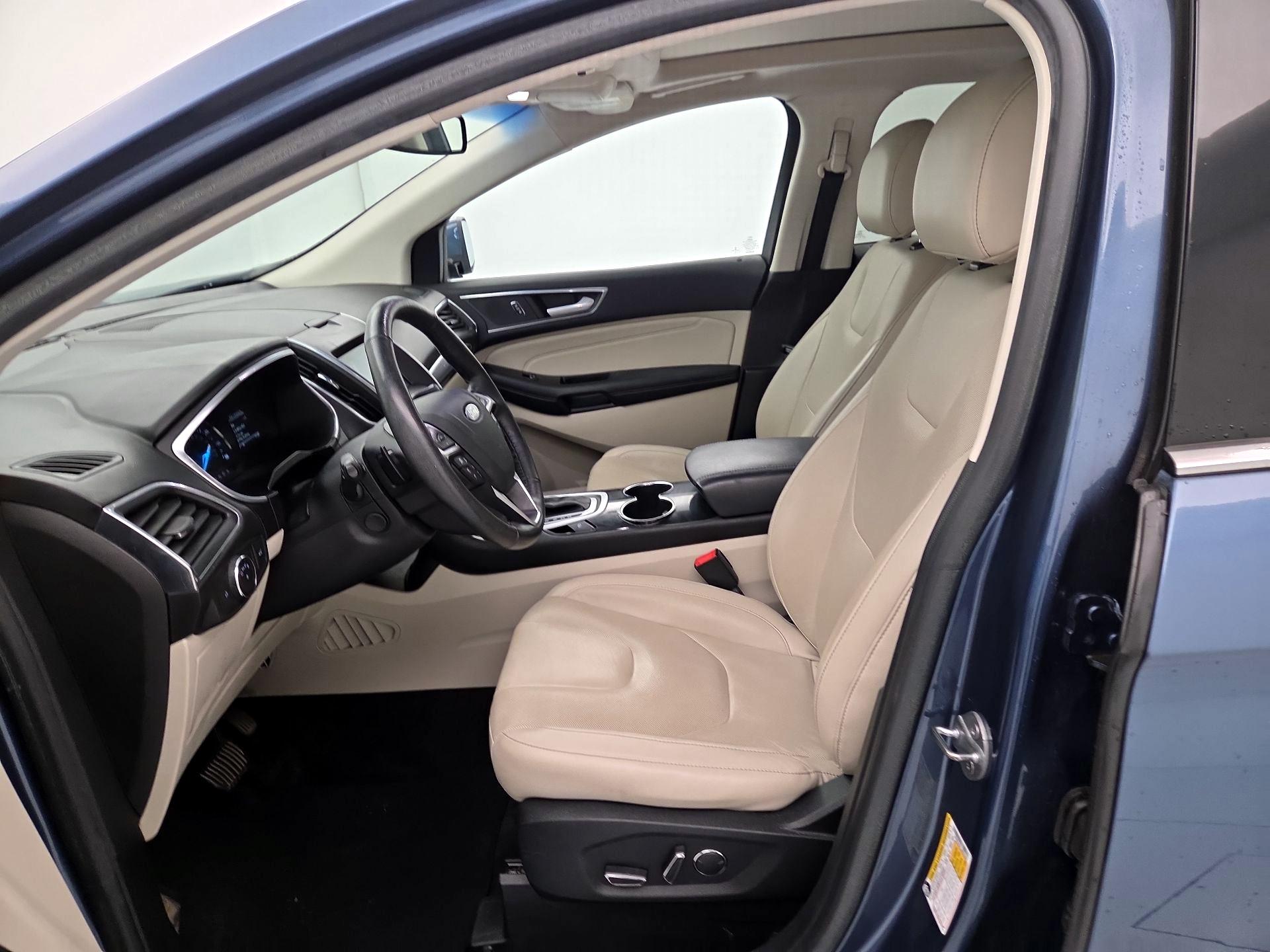 Thumbnail: 2018 Ford Edge - 11