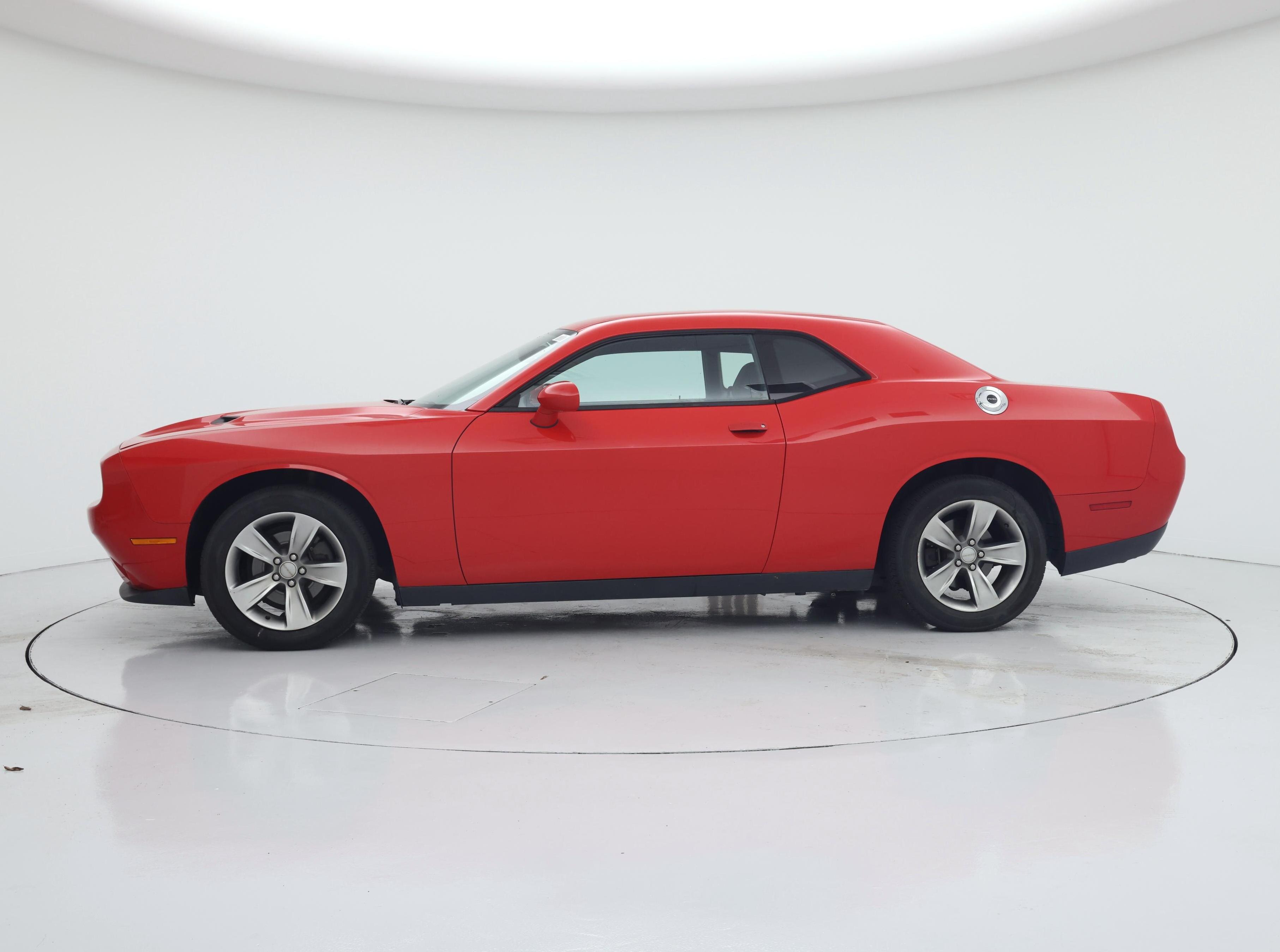 Thumbnail: 2015 Dodge Challenger - 3
