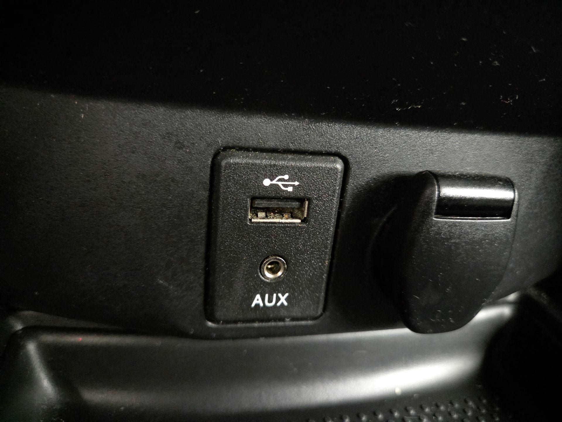 Thumbnail: 2014 Nissan Rogue - 19