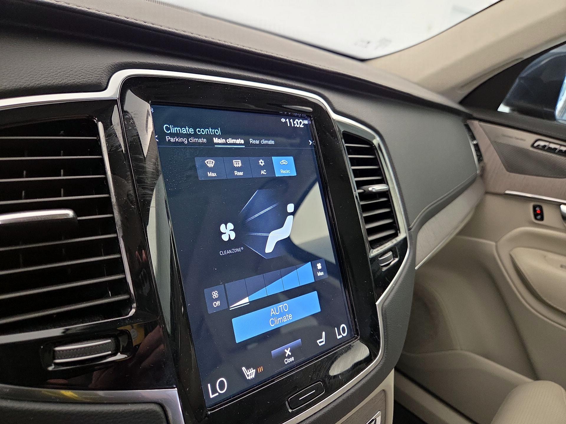 Thumbnail: 2022 Volvo XC90 - 15