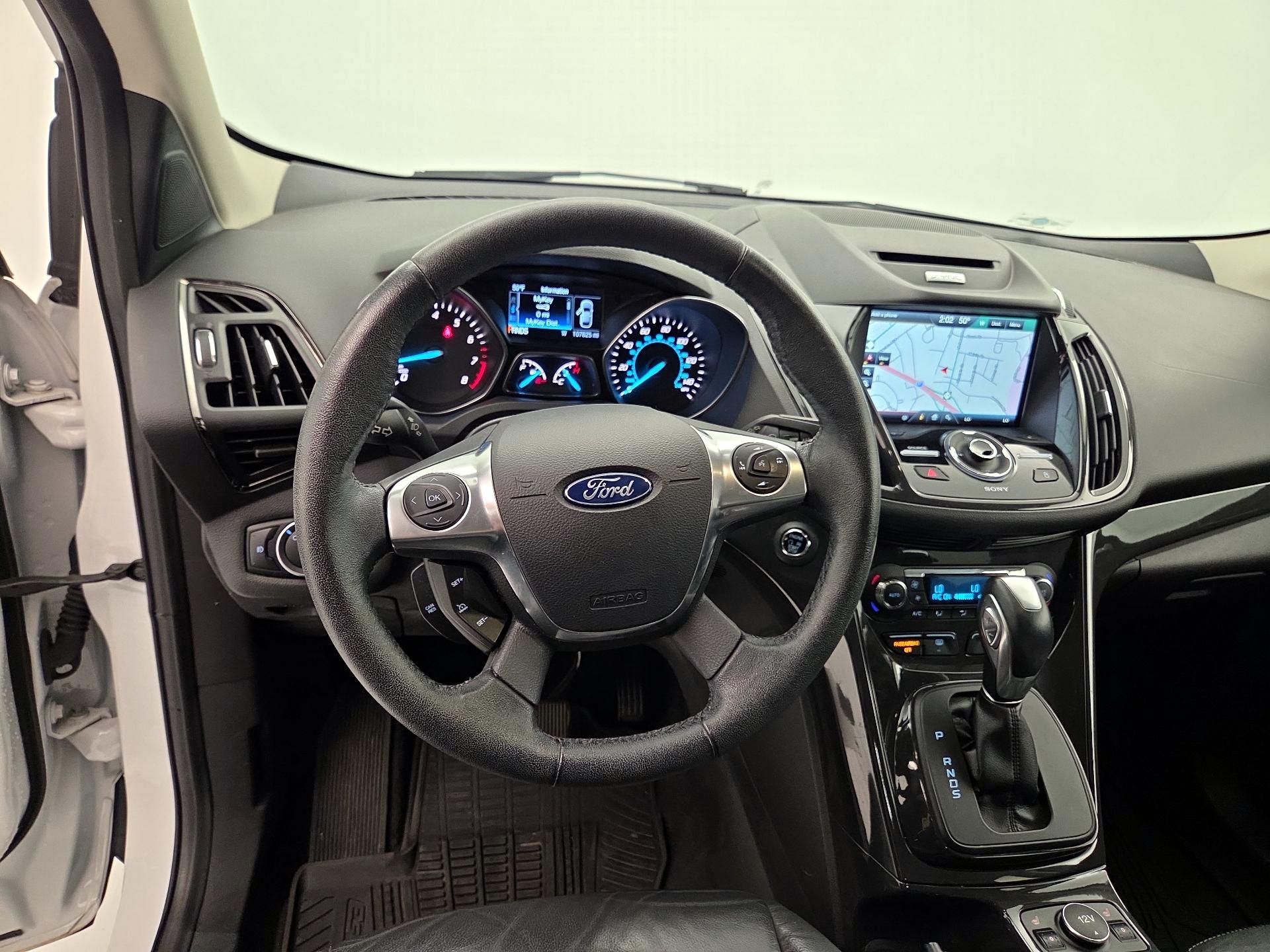 Thumbnail: 2015 Ford Escape - 10