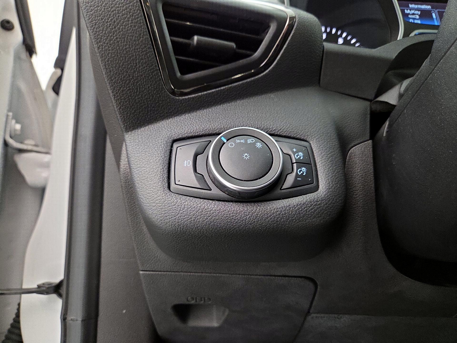 Thumbnail: 2015 Ford Escape - 13