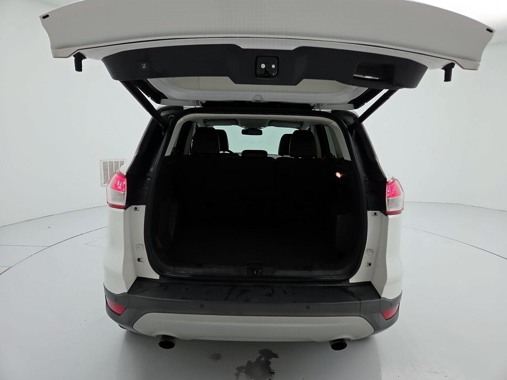 Thumbnail: 2015 Ford Escape - 20