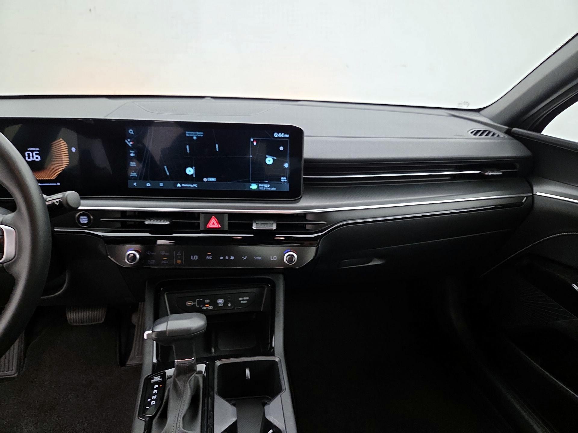 Thumbnail: 2025 Kia K5 - 9