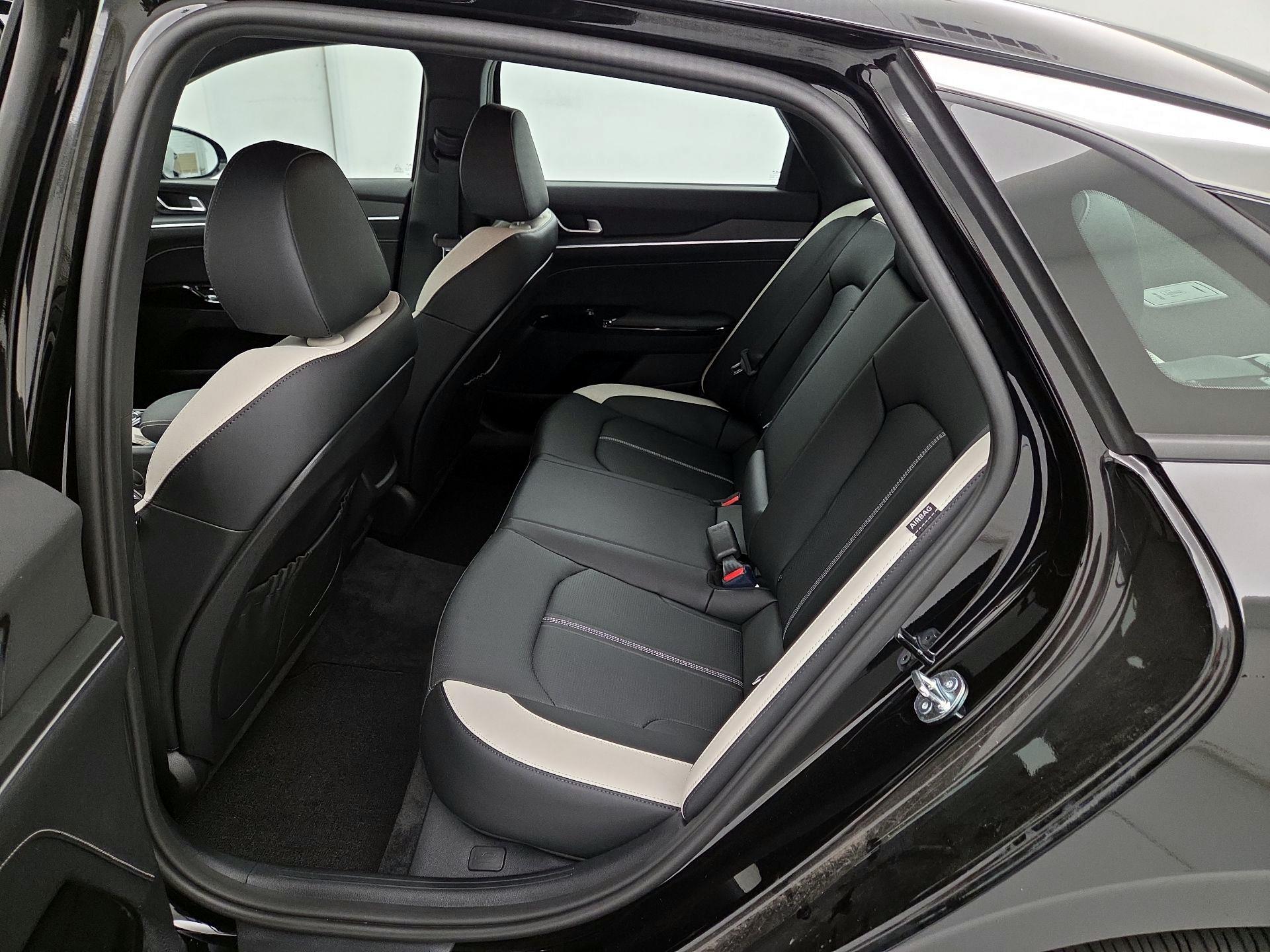 Thumbnail: 2025 Kia K5 - 20