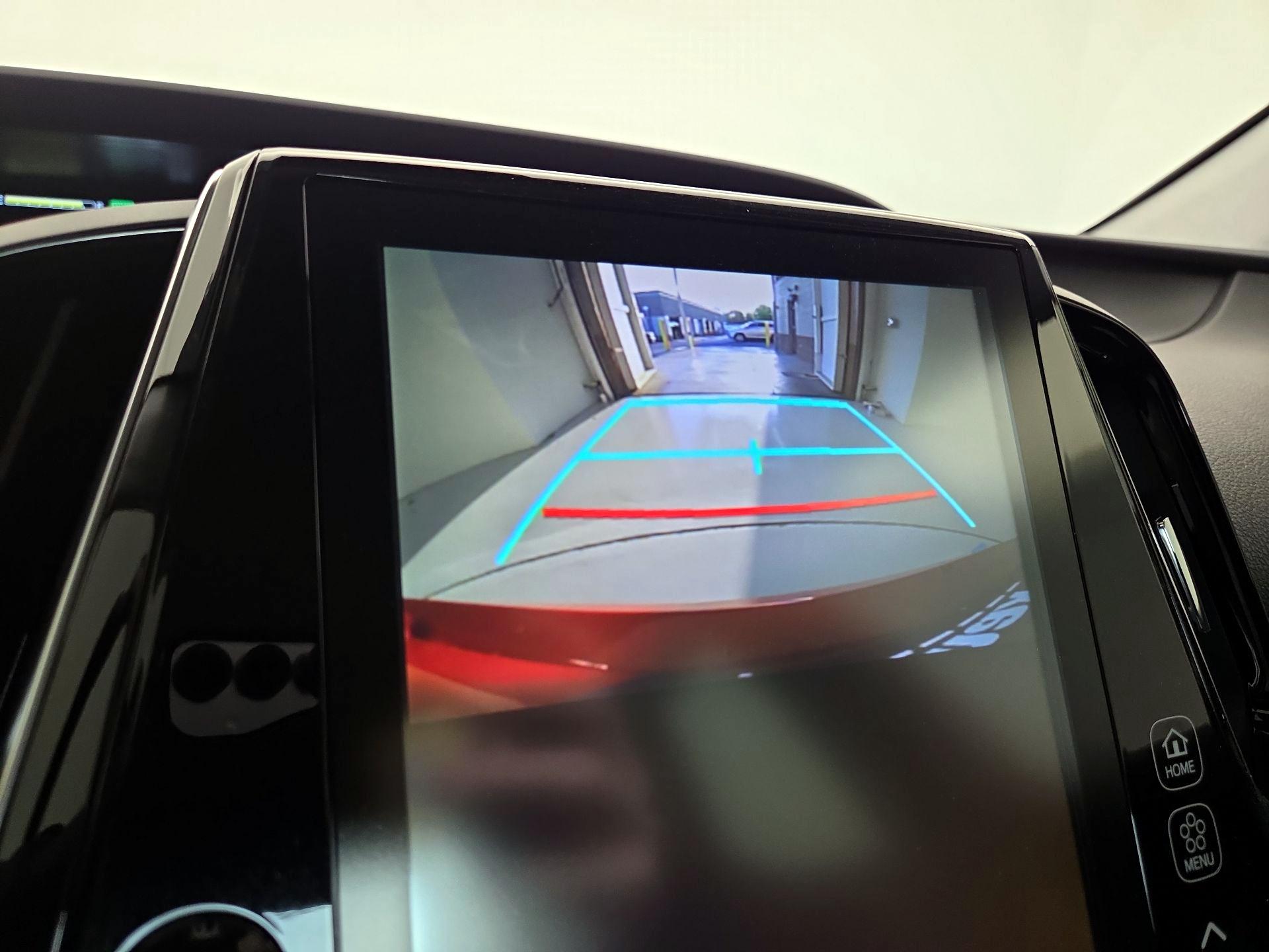 Thumbnail: 2020 Toyota Prius Prime - 15