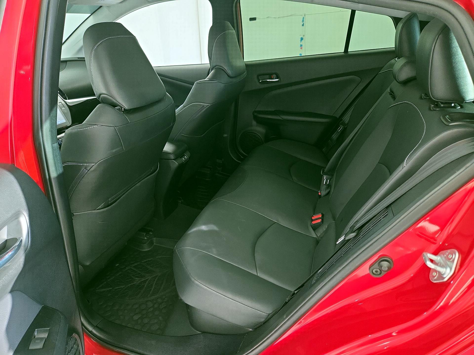 Thumbnail: 2020 Toyota Prius Prime - 20