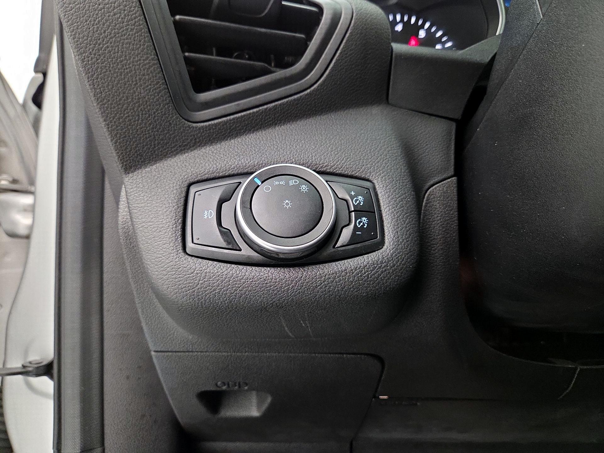 Thumbnail: 2016 Ford Escape - 13