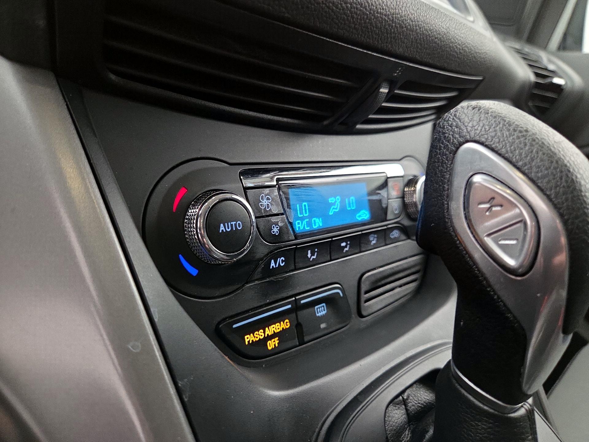 Thumbnail: 2016 Ford Escape - 16