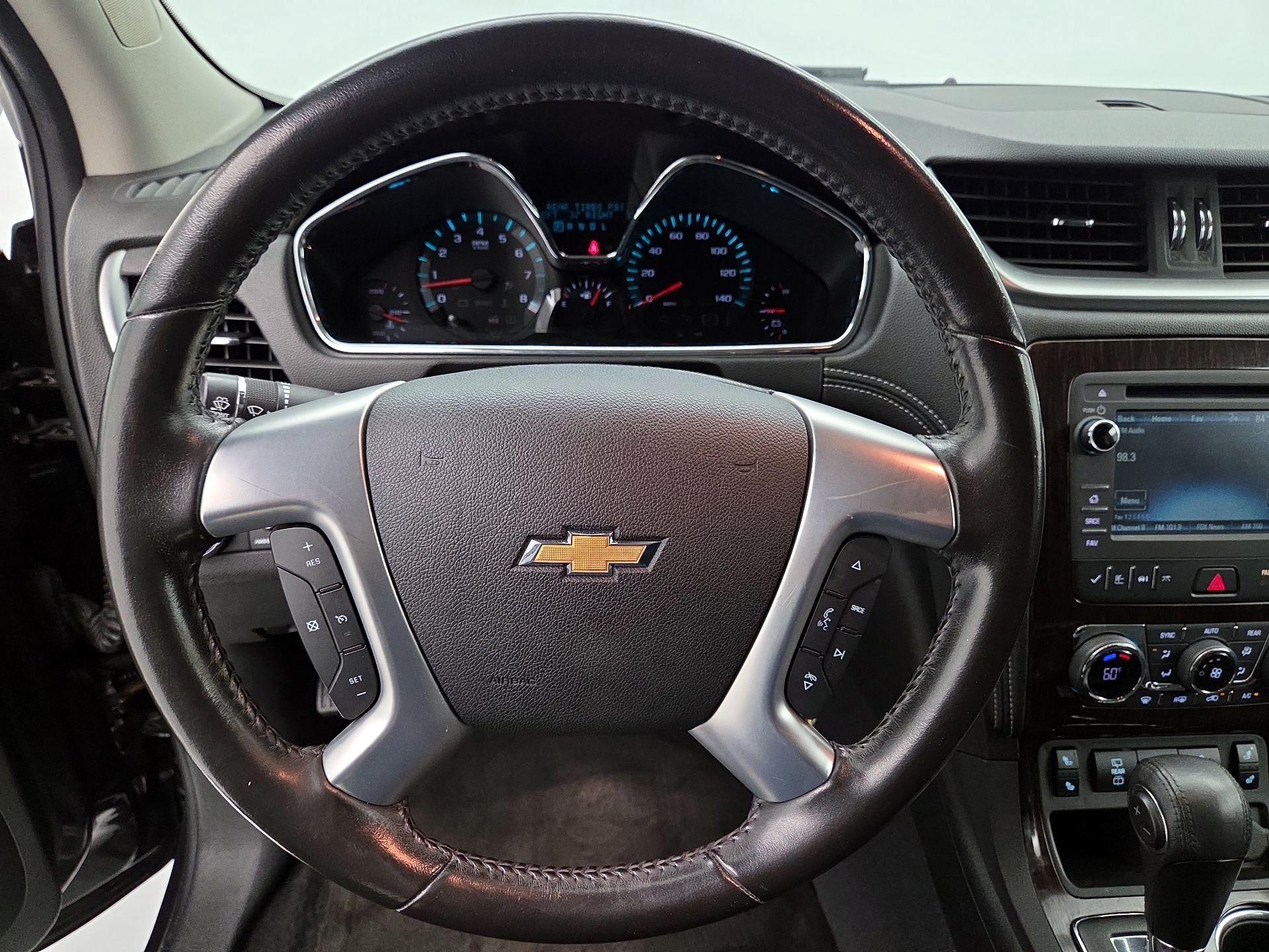 Thumbnail: 2017 Chevrolet Traverse - 10