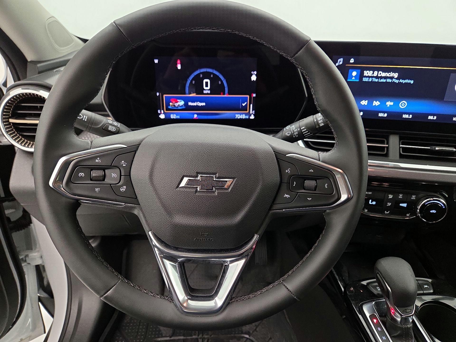 Thumbnail: 2025 Chevrolet Trax - 10