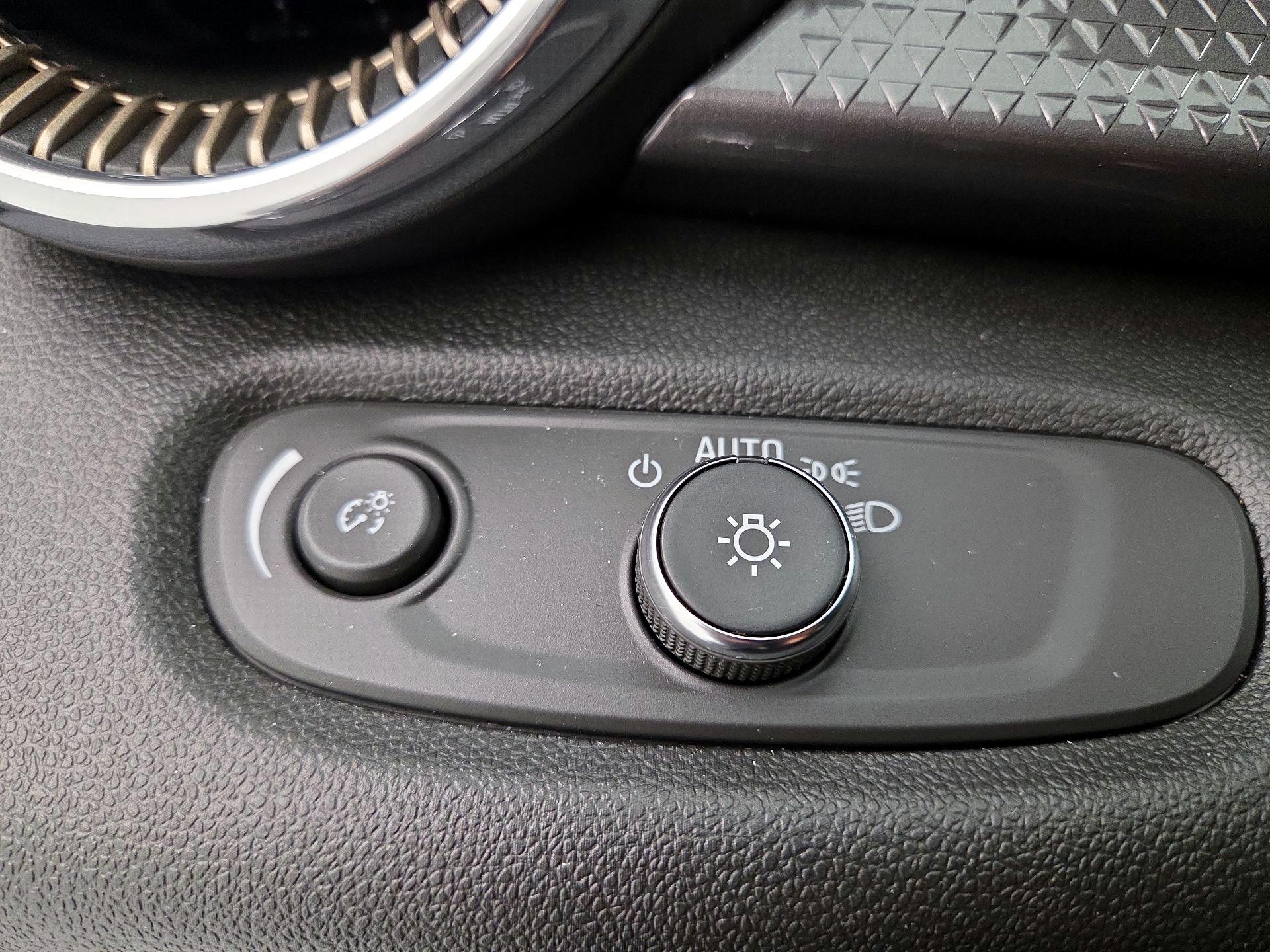 Thumbnail: 2025 Chevrolet Trax - 13