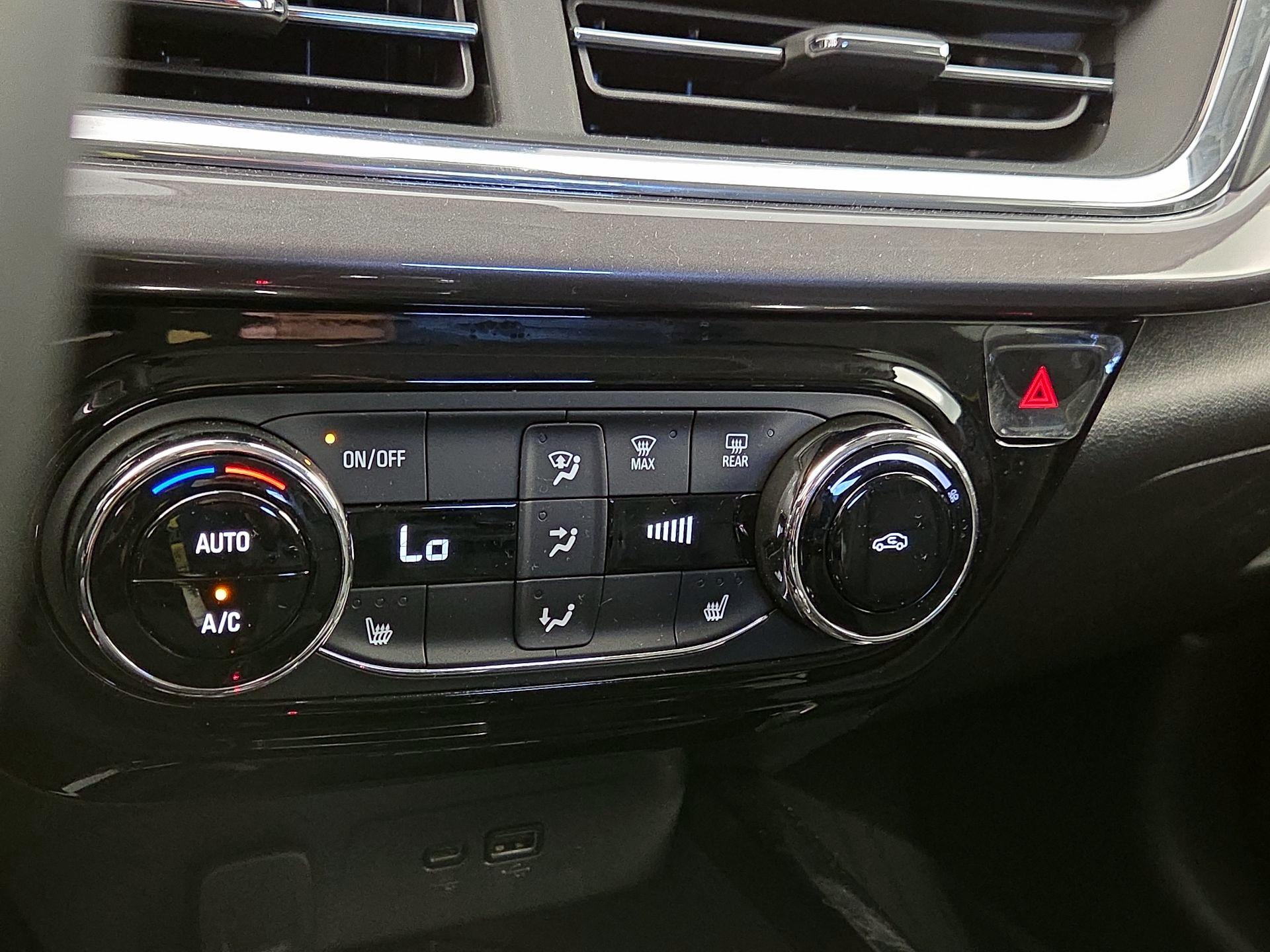 Thumbnail: 2025 Chevrolet Trax - 16