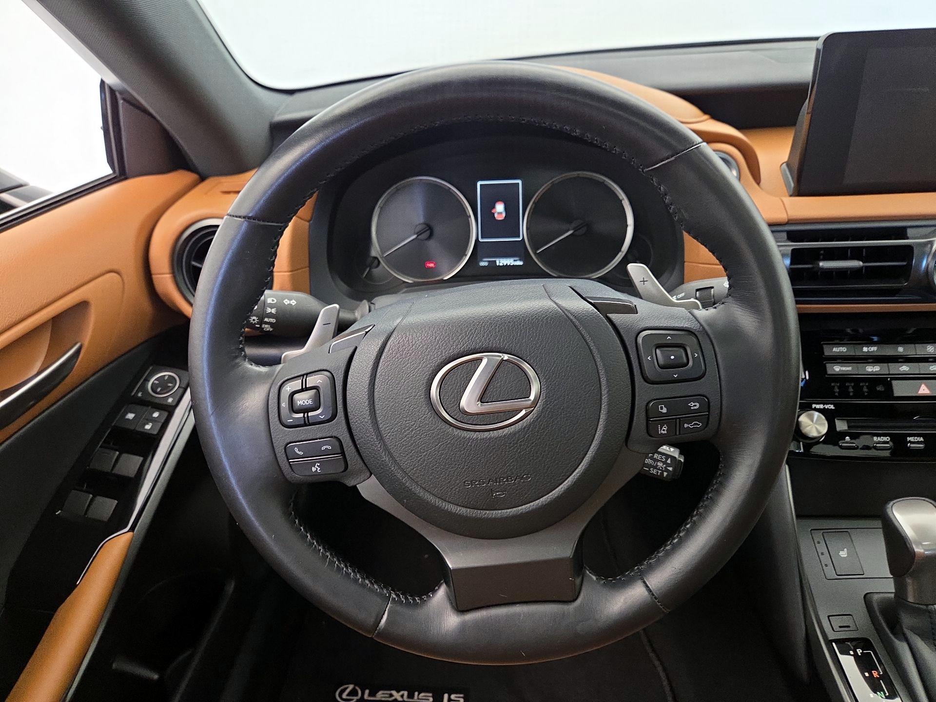 Thumbnail: 2024 Lexus IS - 10