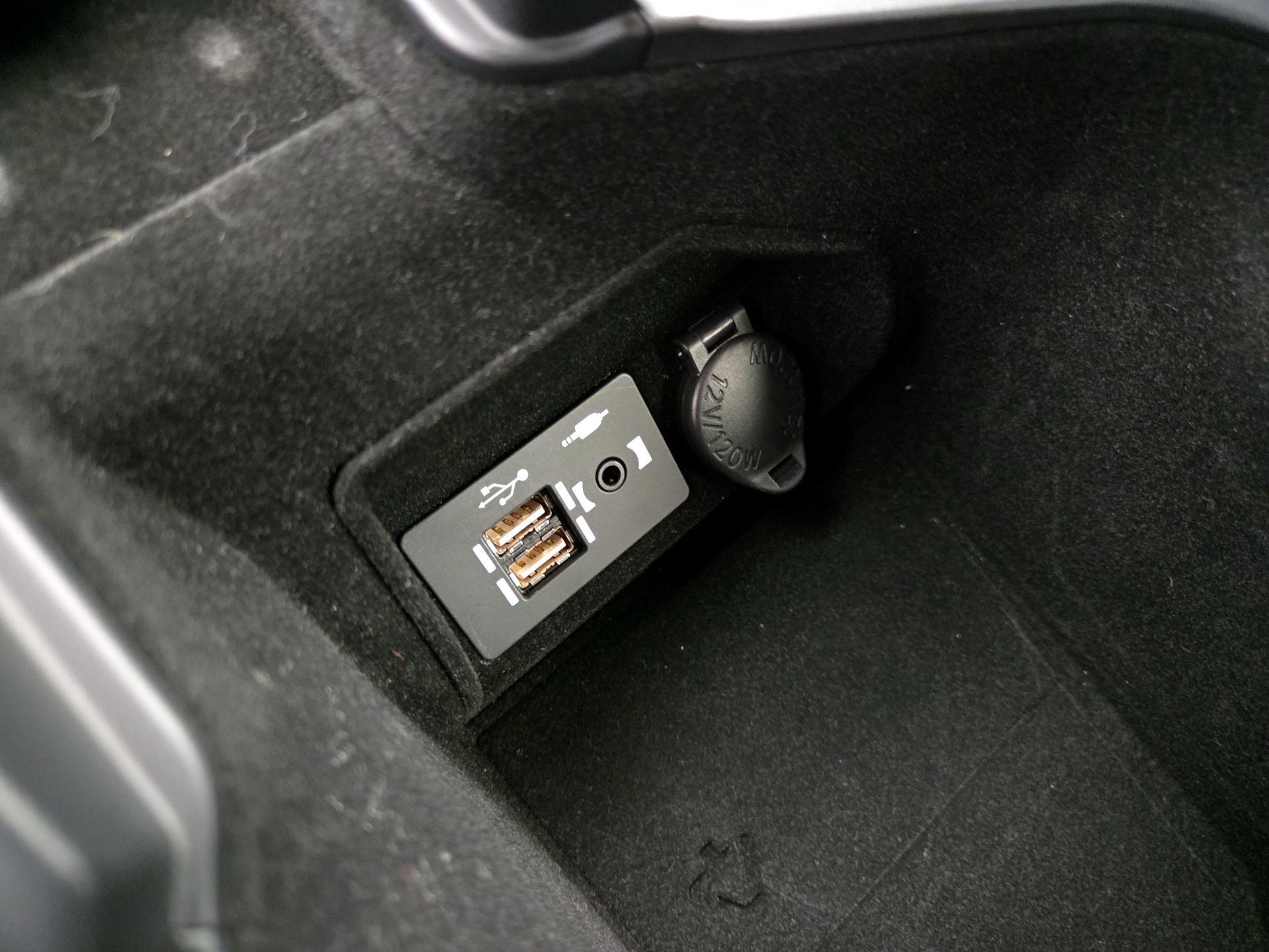 Thumbnail: 2024 Lexus IS - 18