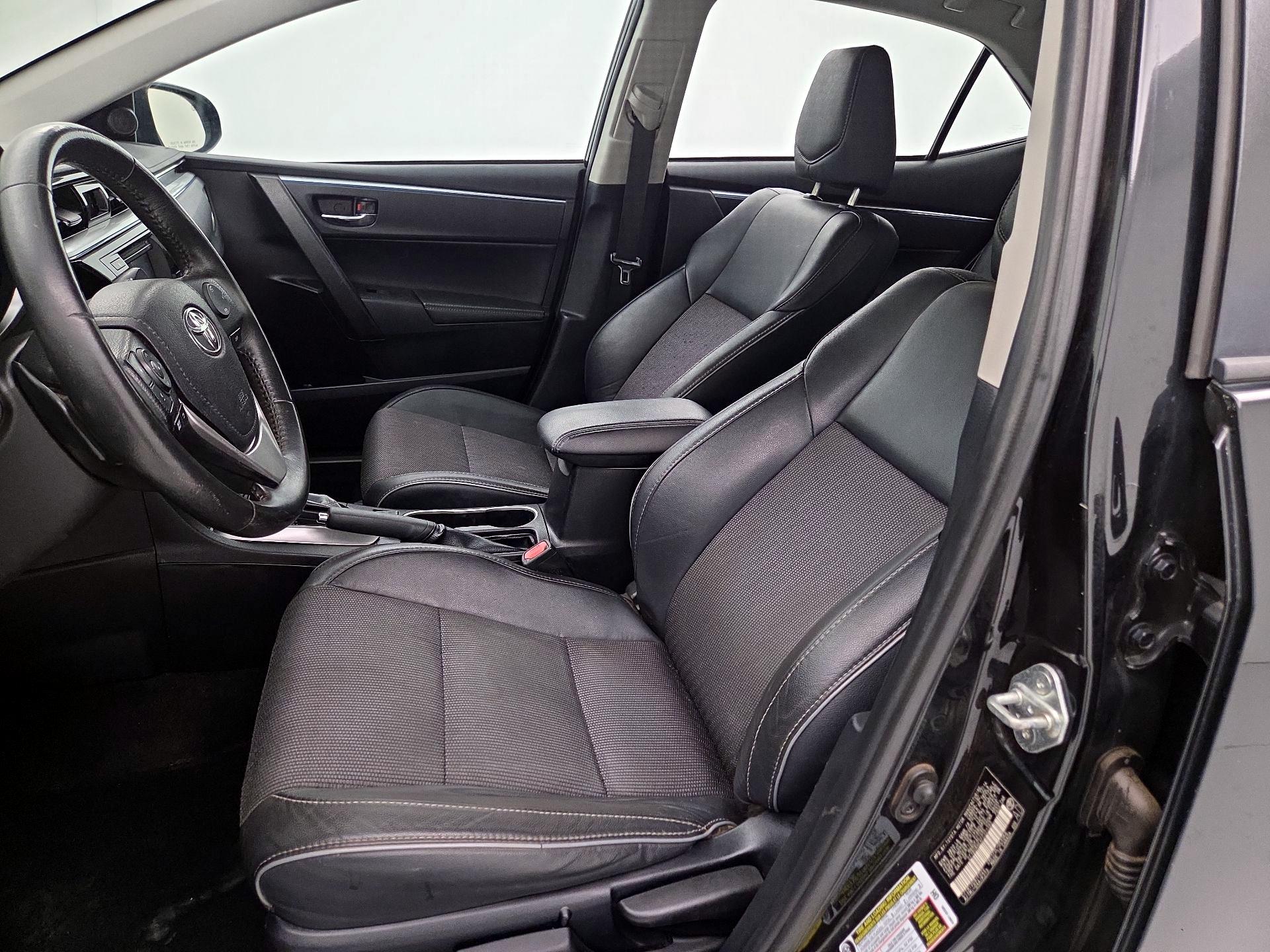 Thumbnail: 2015 Toyota Corolla - 11