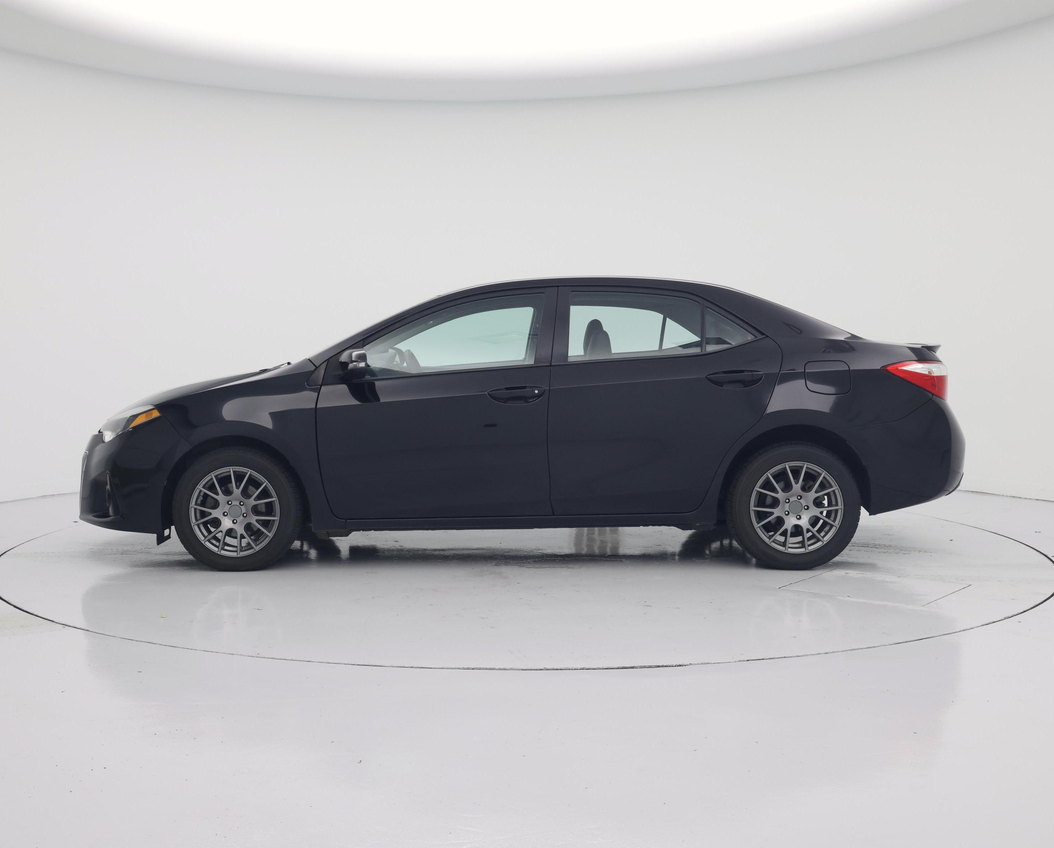 Thumbnail: 2015 Toyota Corolla - 3