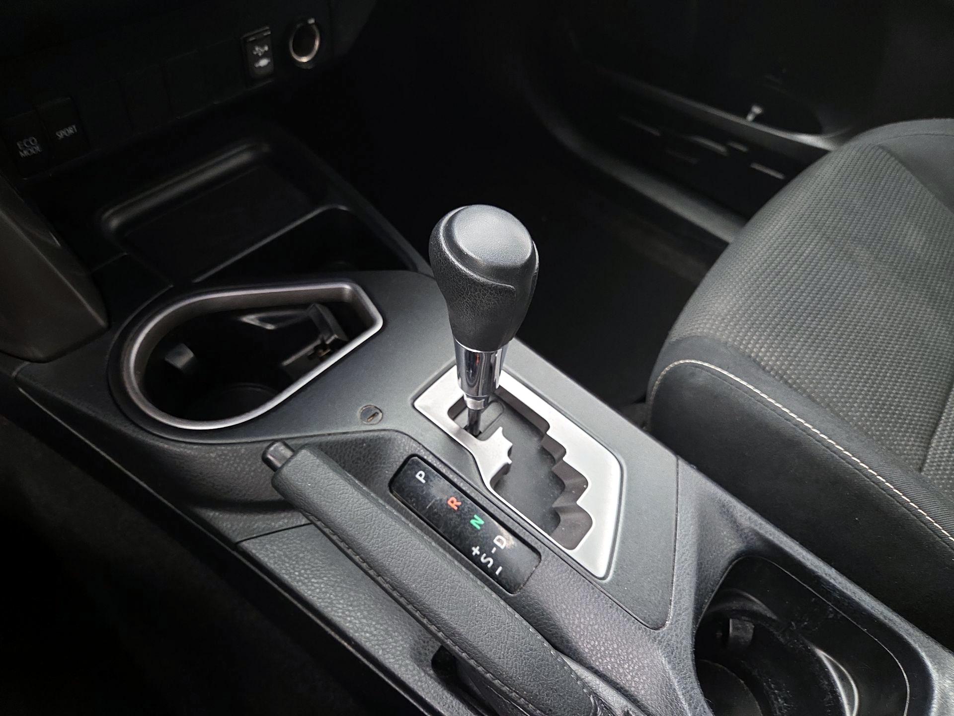 Thumbnail: 2017 Toyota RAV4 - 17