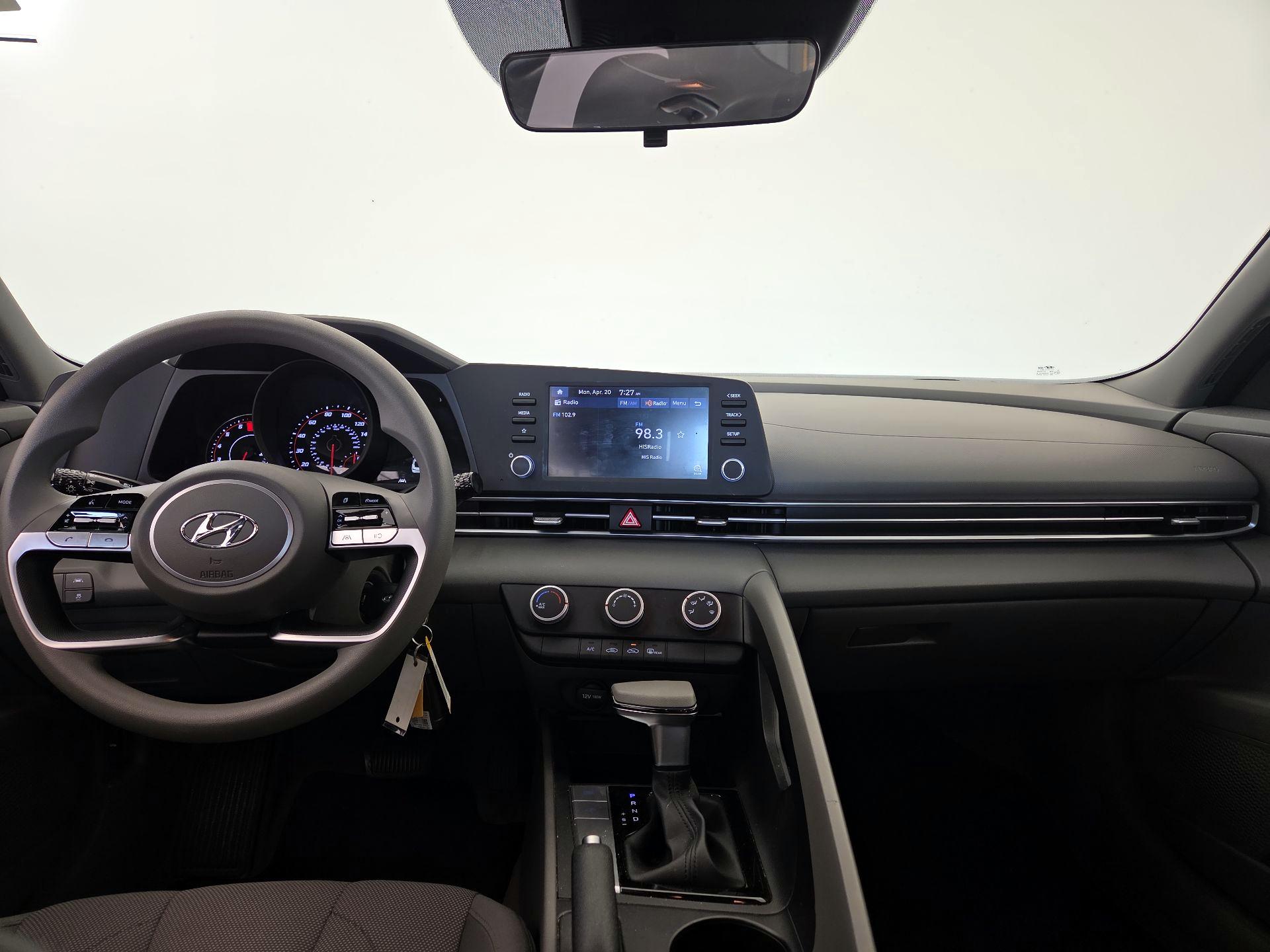 Thumbnail: 2021 Hyundai Elantra - 9