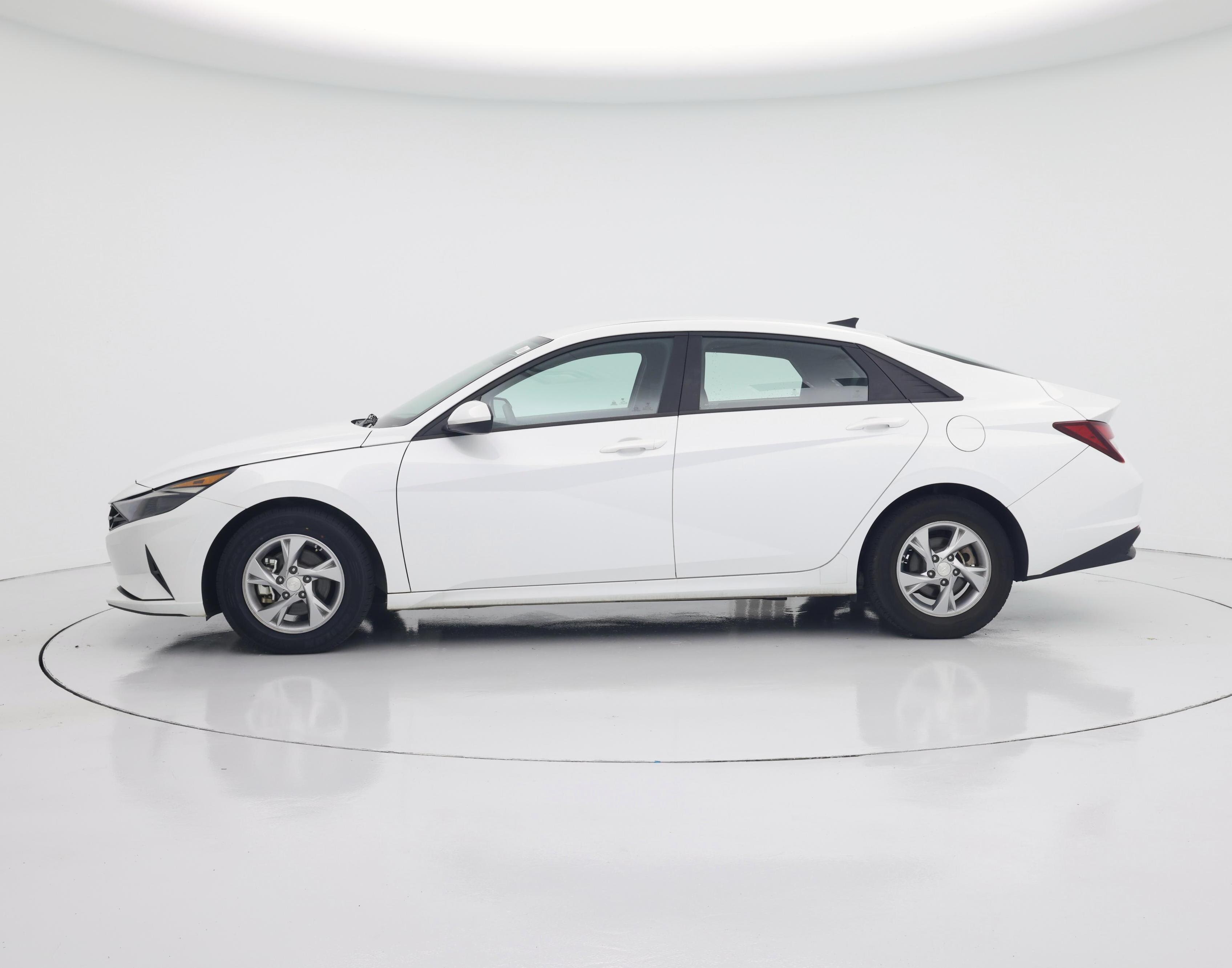 Thumbnail: 2021 Hyundai Elantra - 3