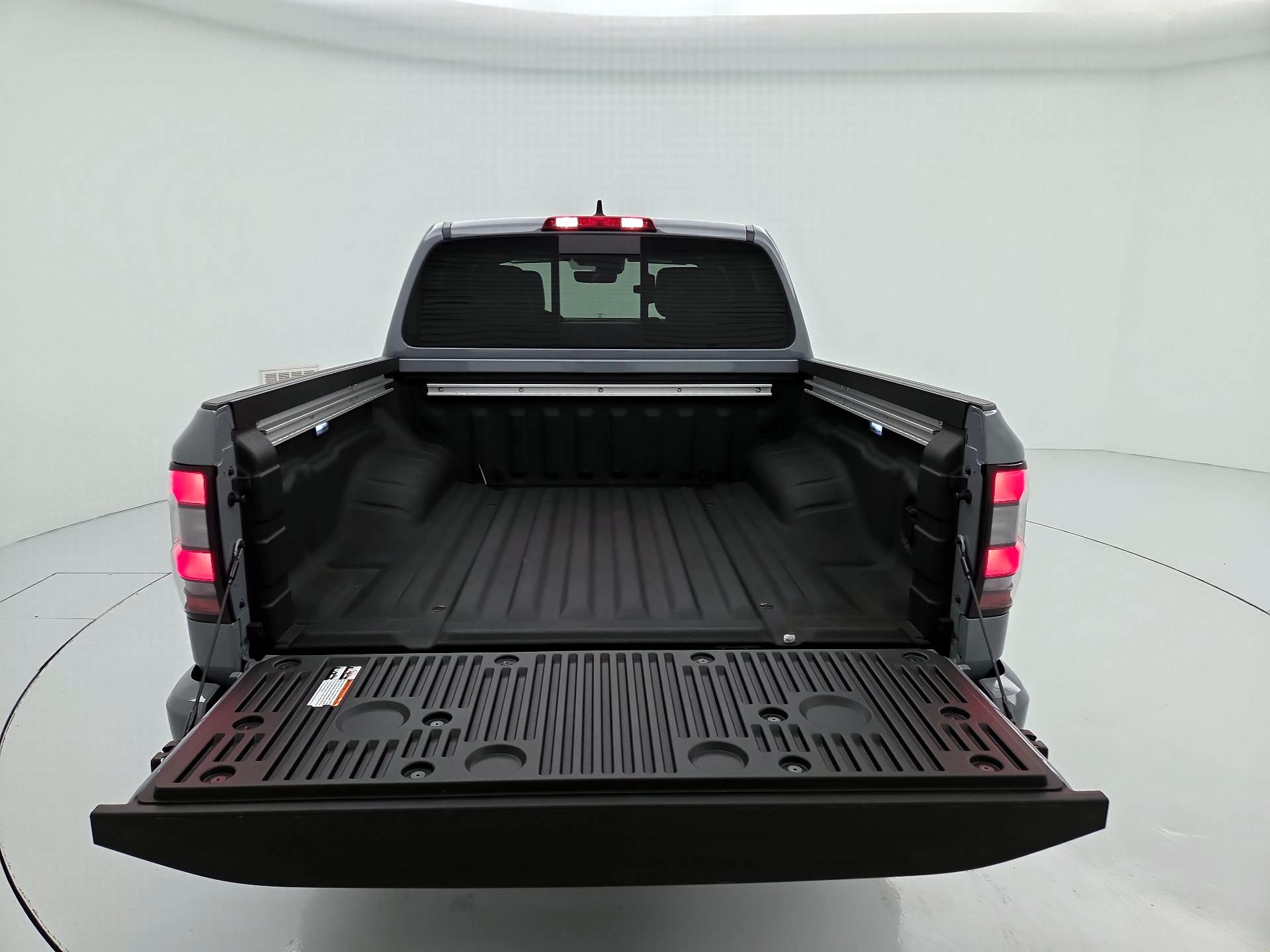 Thumbnail: 2026 Nissan Frontier - 20