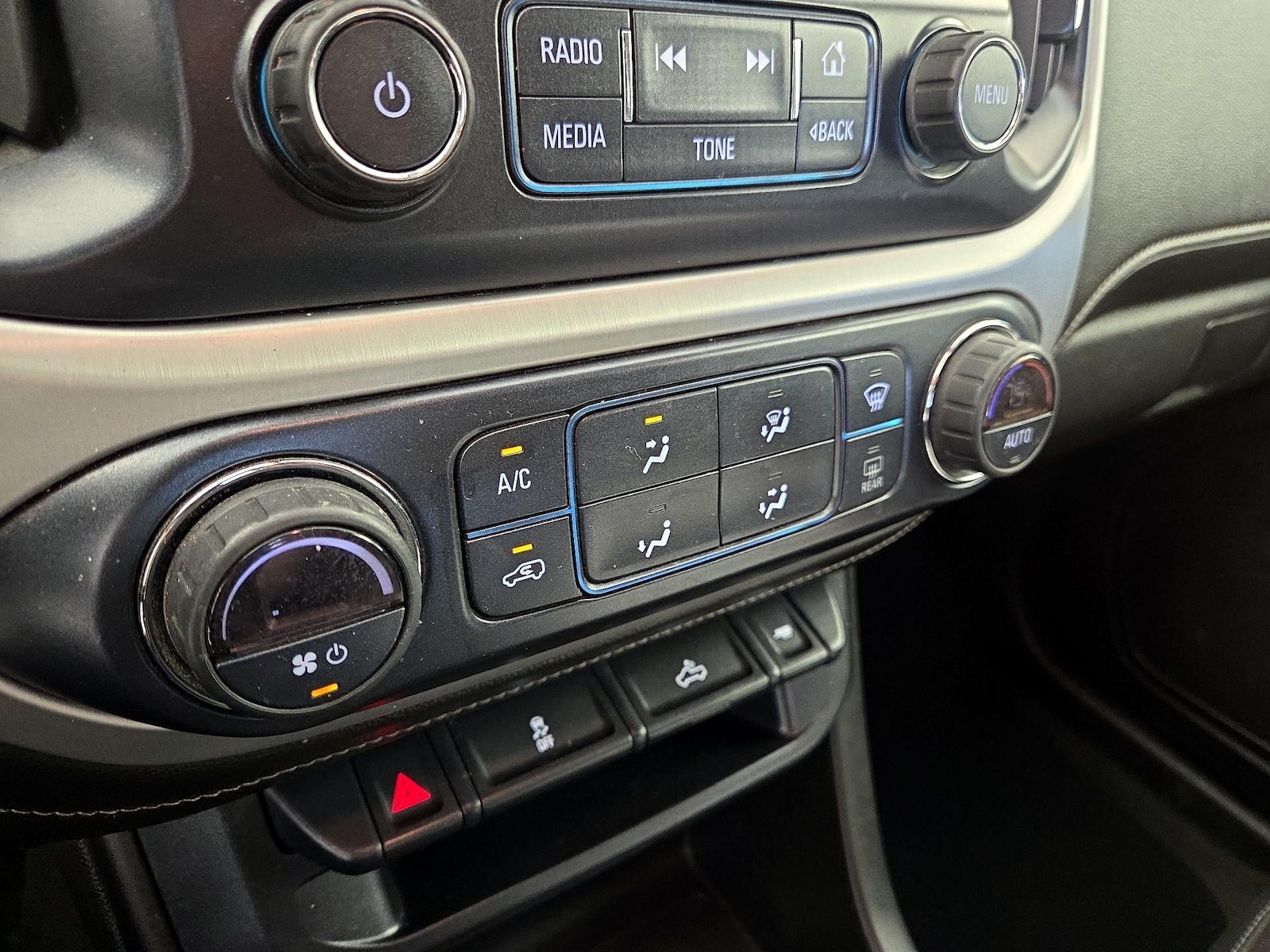 2018 GMC Canyon SLE - Photo 17